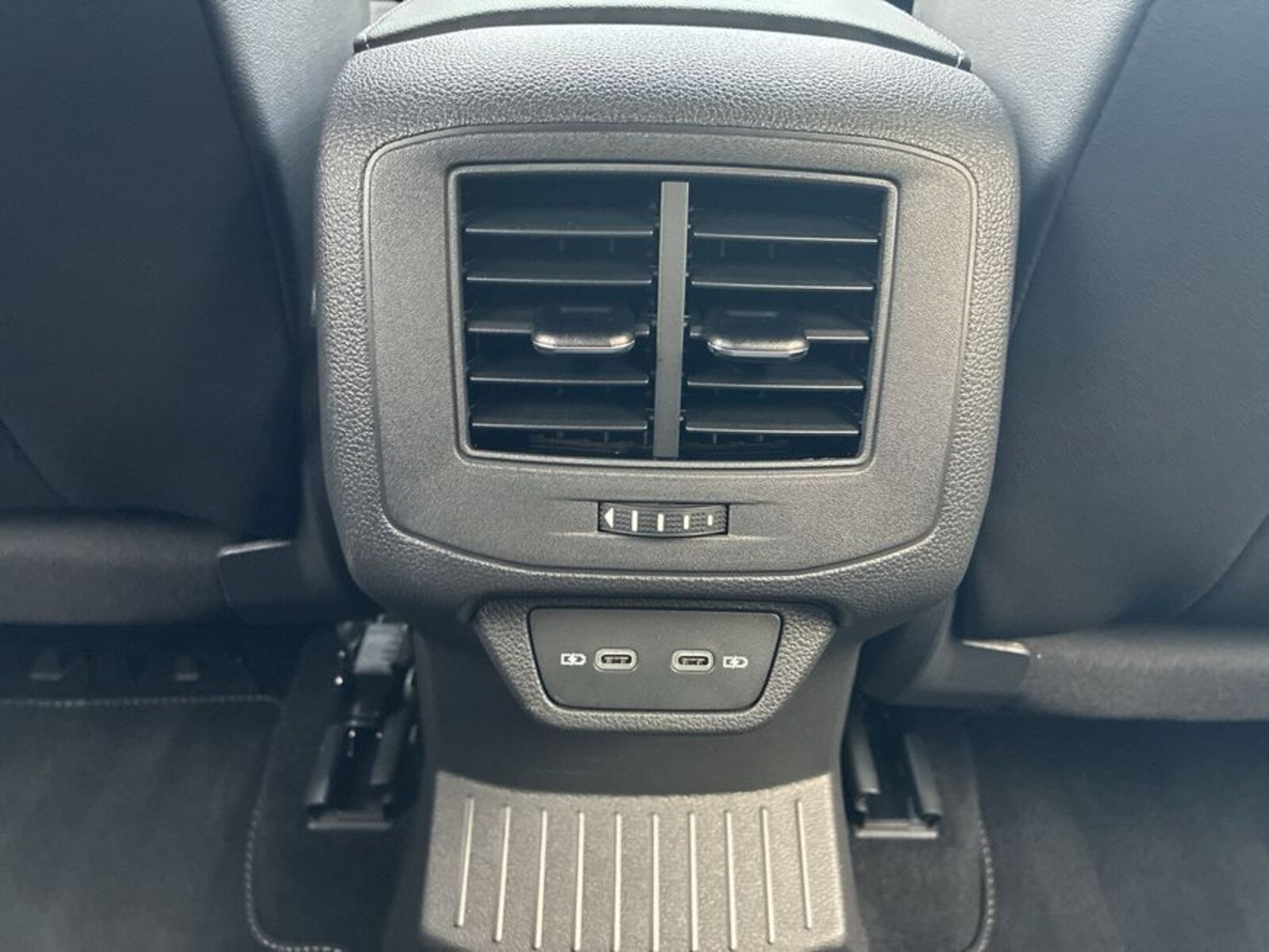 Volkswagen T-Roc – Bild 20