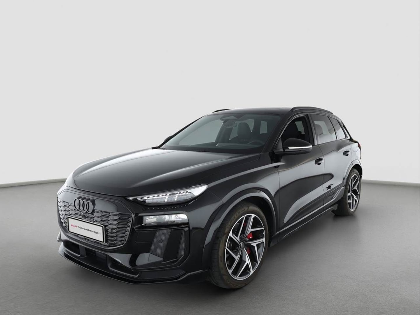 Bild über Audi SQ6 SUV e-tron e-tron quattro - für weitere Informationen kontaktieren Sie den Audi Partner