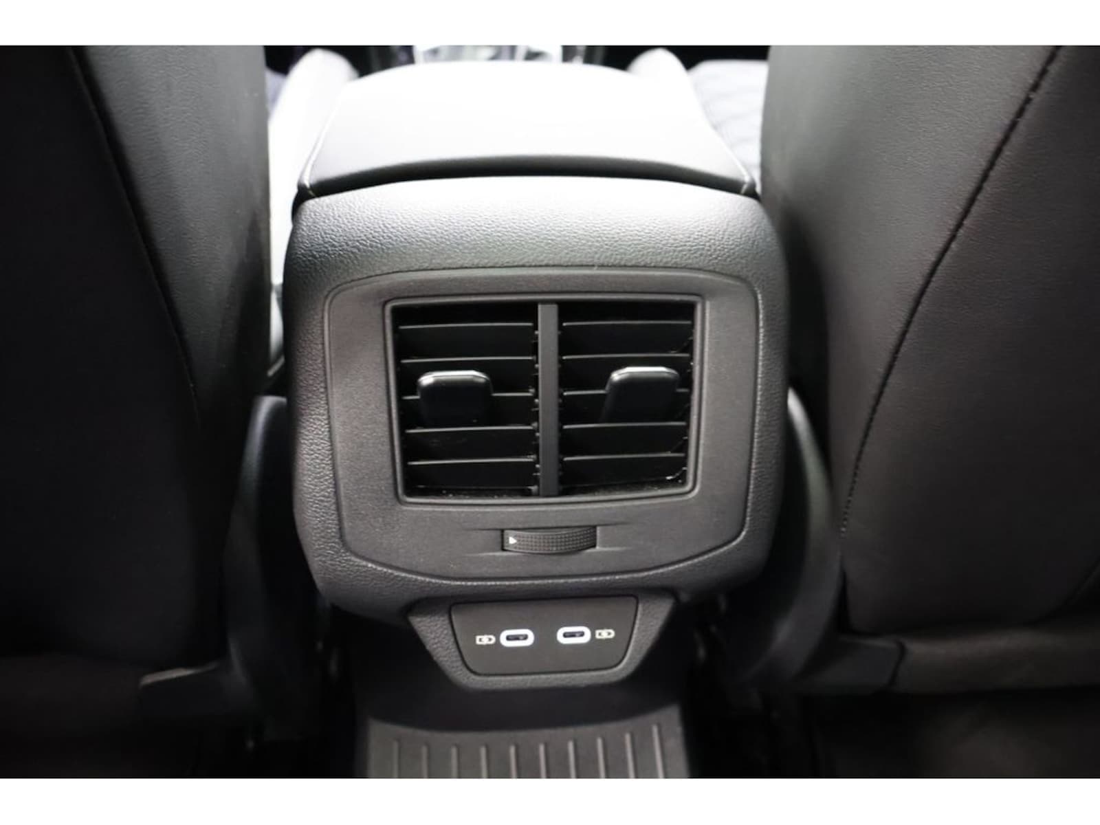 Volkswagen T-Roc – Bild 13