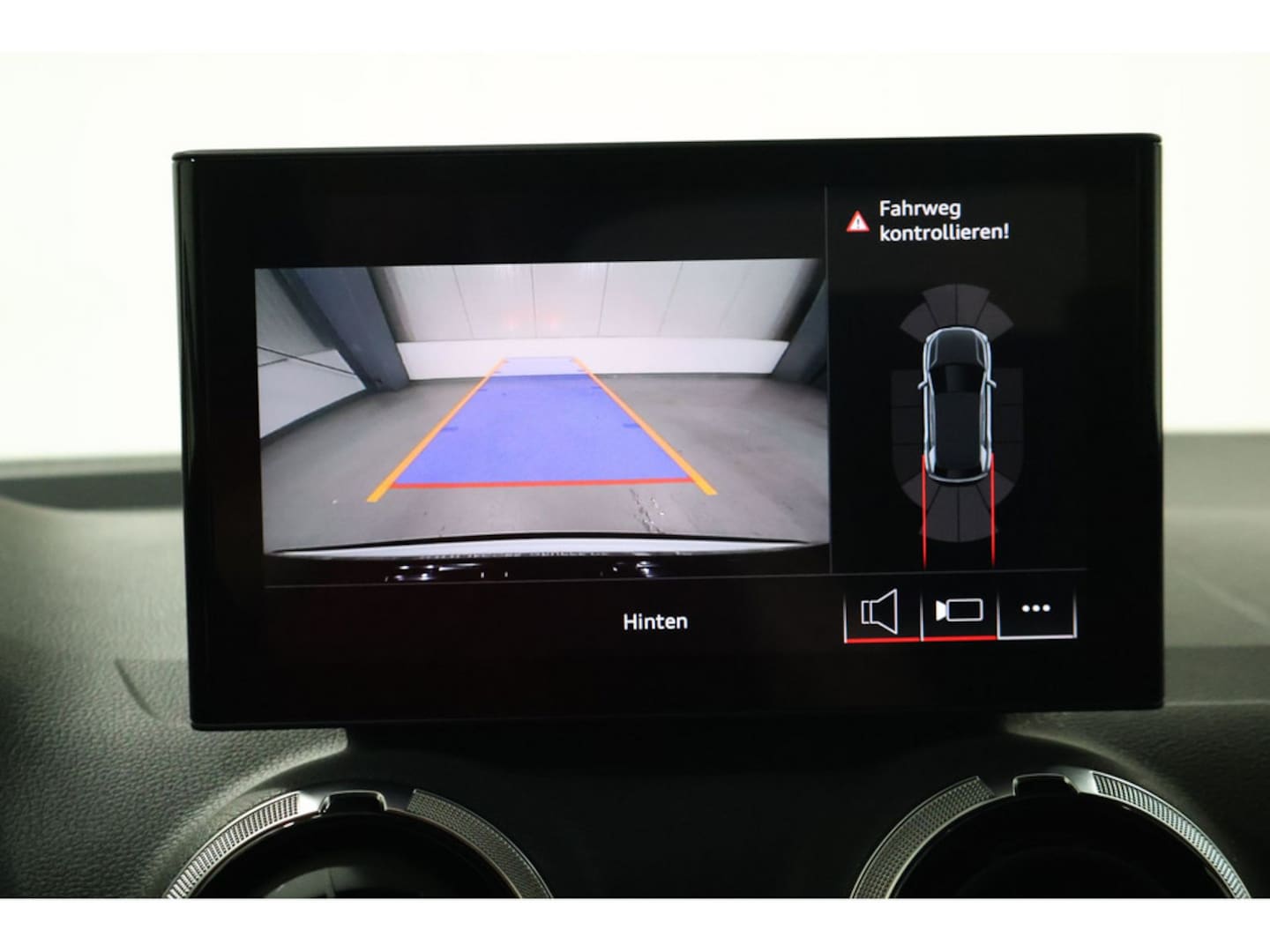Bild über Audi Q2 S line 35 TFSI S tronic - für weitere Informationen kontaktieren Sie den Audi Partner
