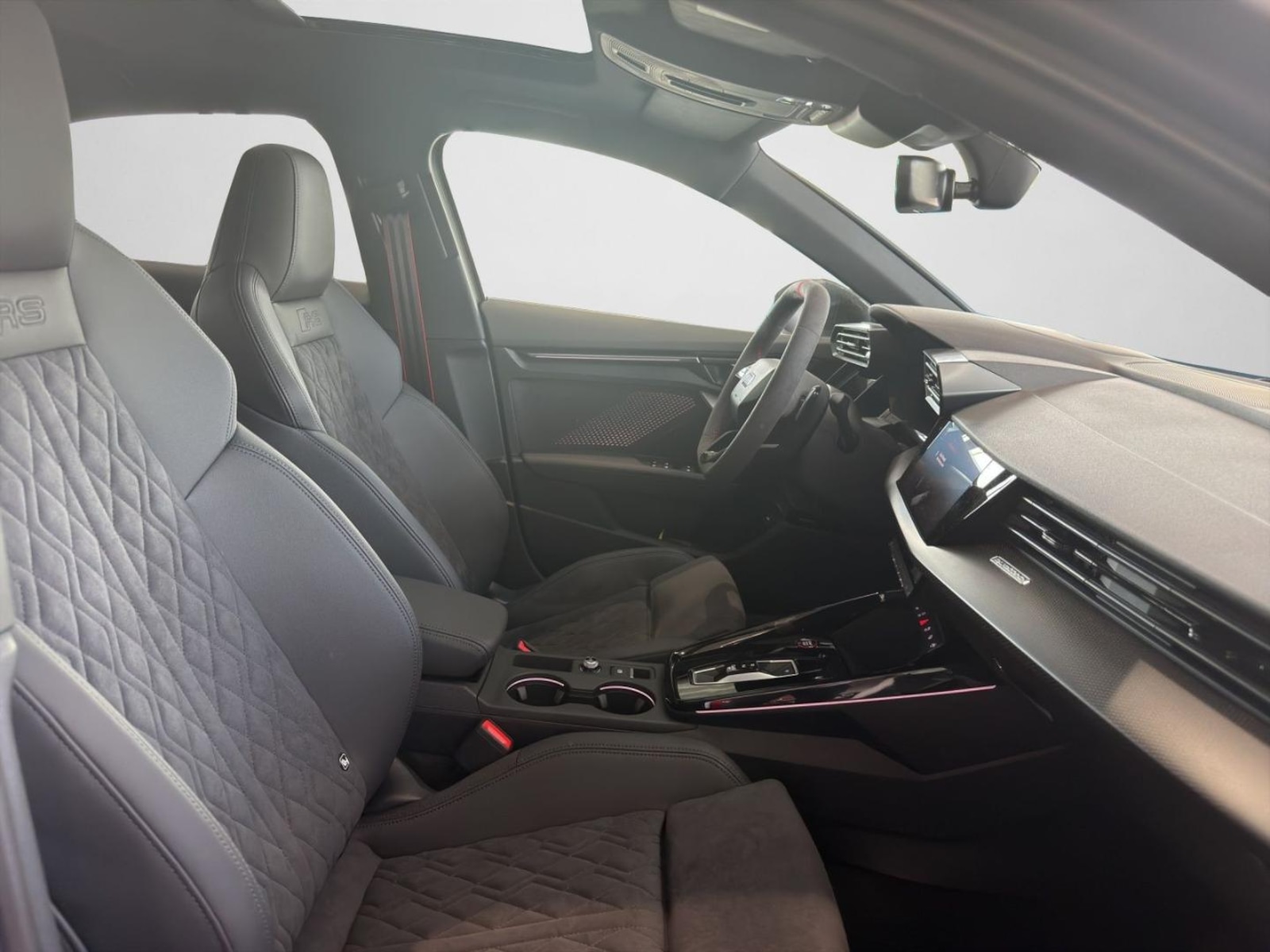 Audi RS 3 Limousine – Bild 4