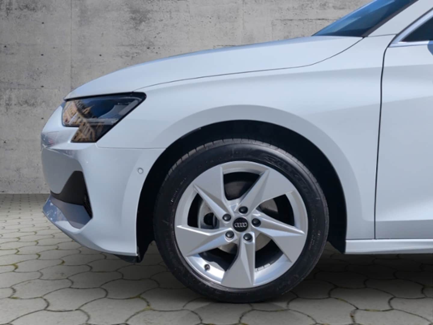 Bild über Audi A3 Sportback advanced 35 TFSI Schaltgetriebe - für weitere Informationen kontaktieren Sie den Audi Partner