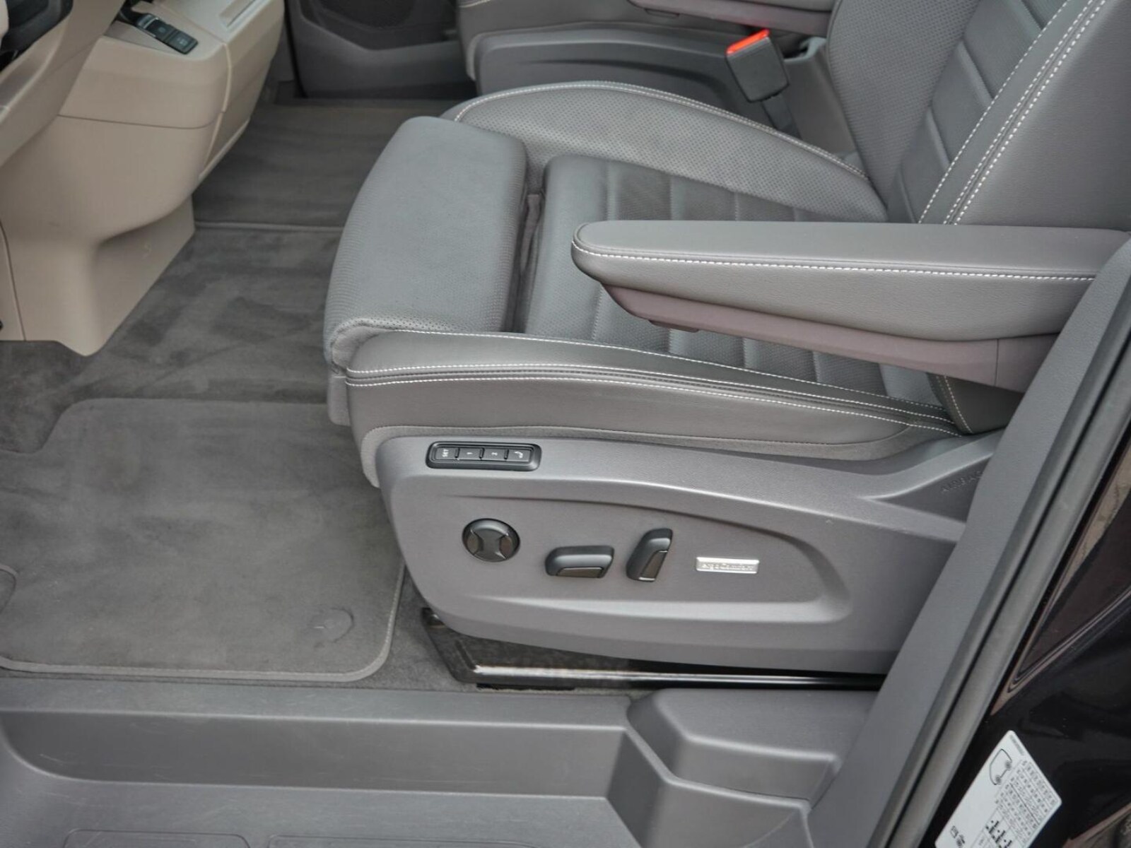 Volkswagen Multivan Langversion – Bild 22