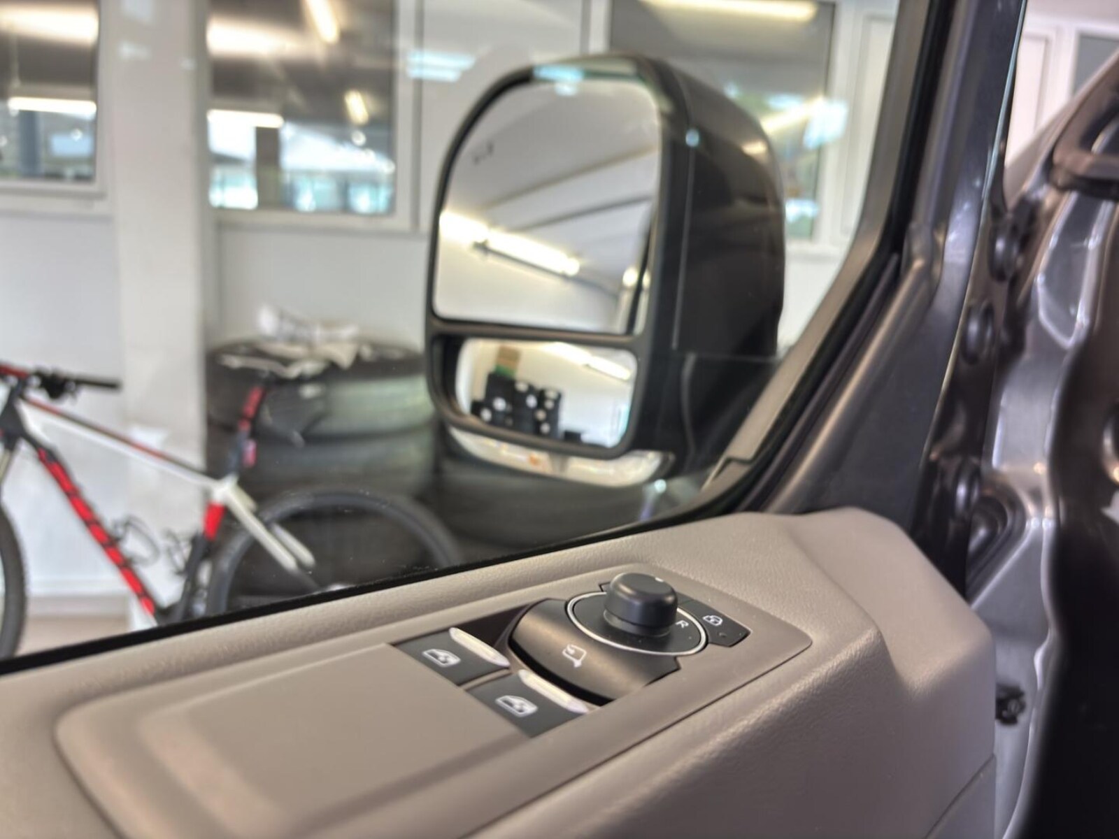 Volkswagen Caravelle langer Radstand – Bild 26