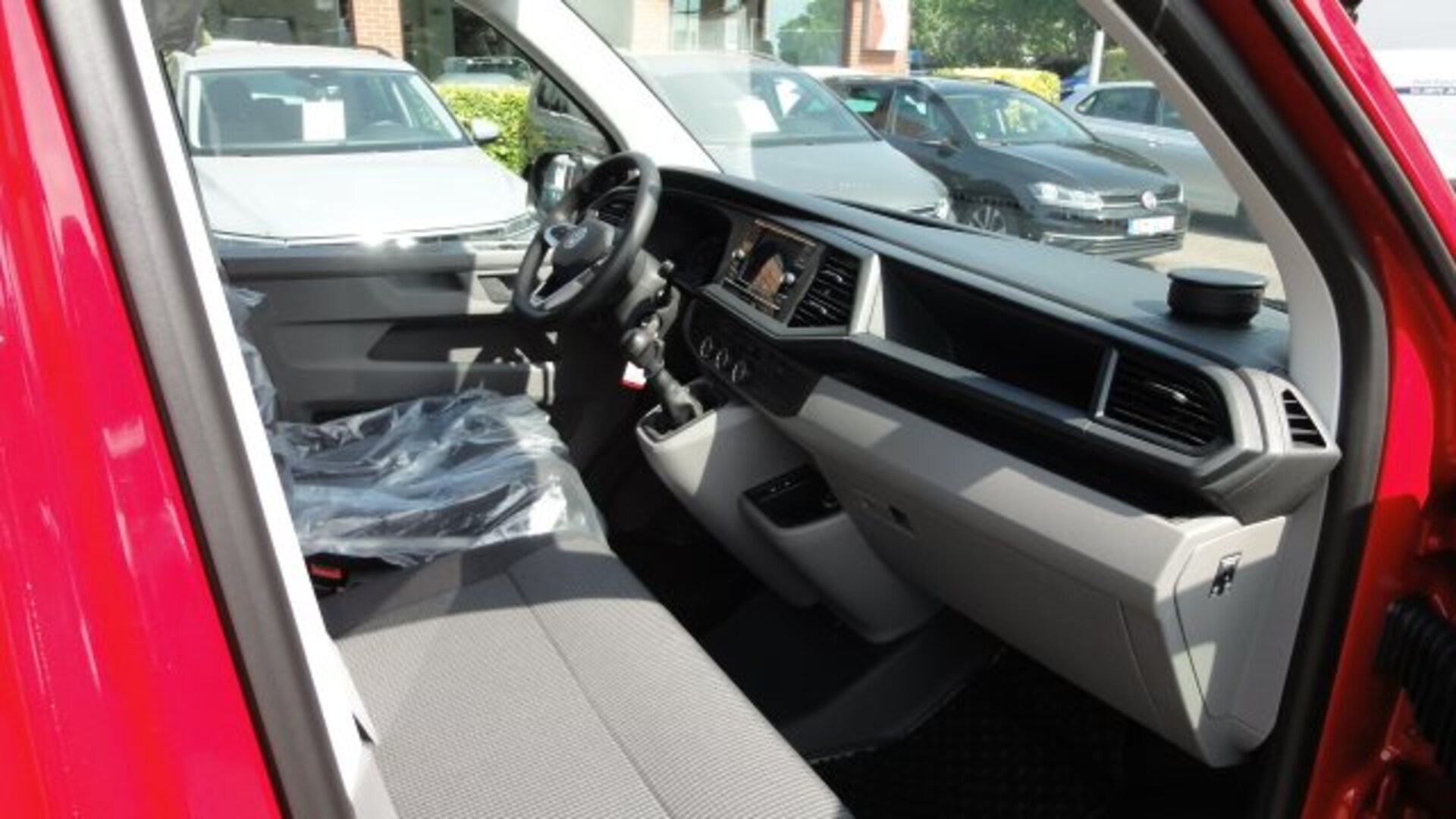 Volkswagen T6.1 Transporter Kasten langer Radstand