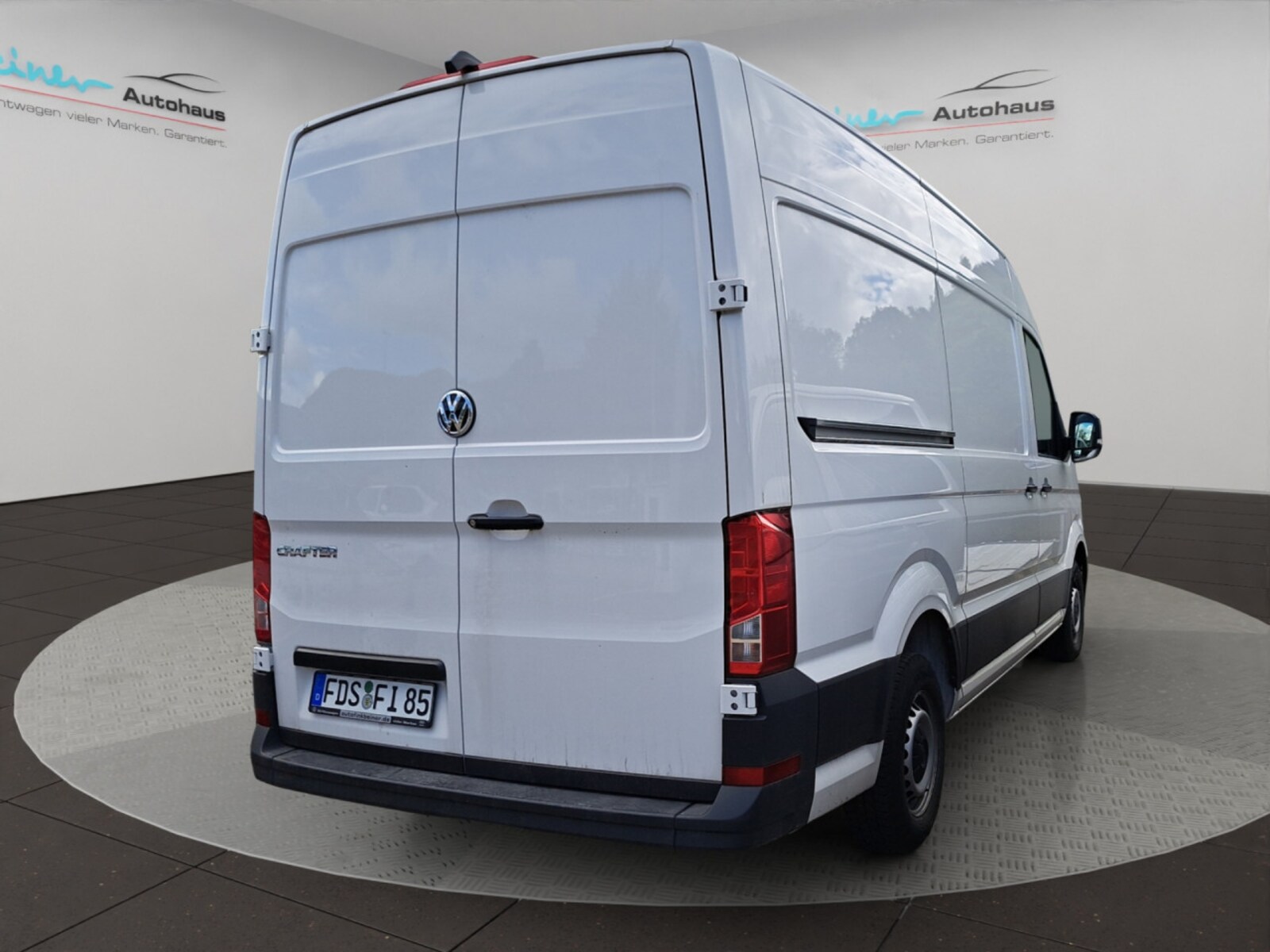 Volkswagen Crafter Kasten mittlerer Radstand – Bild 6