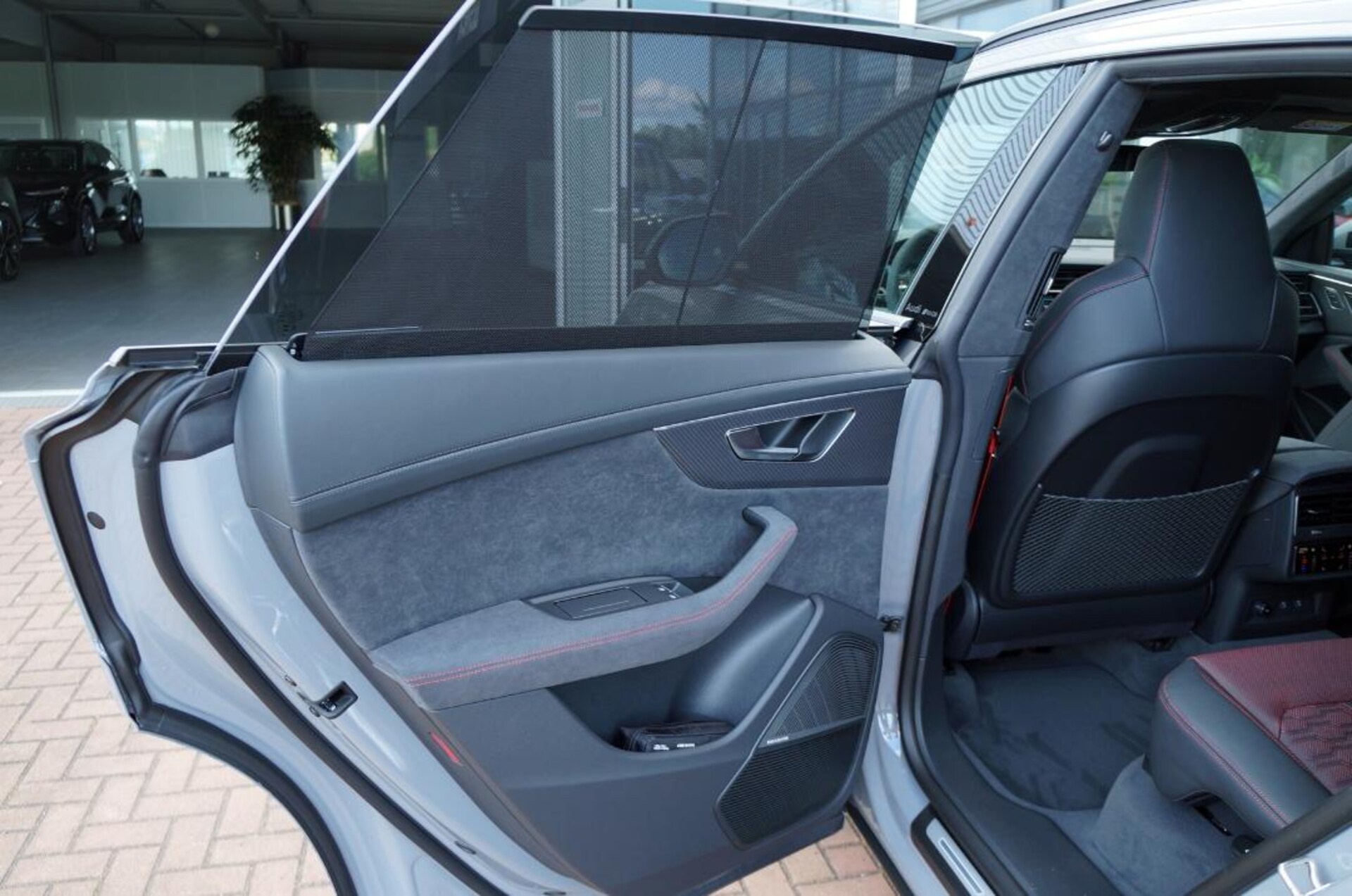 Audi RS Q8 SUV performance