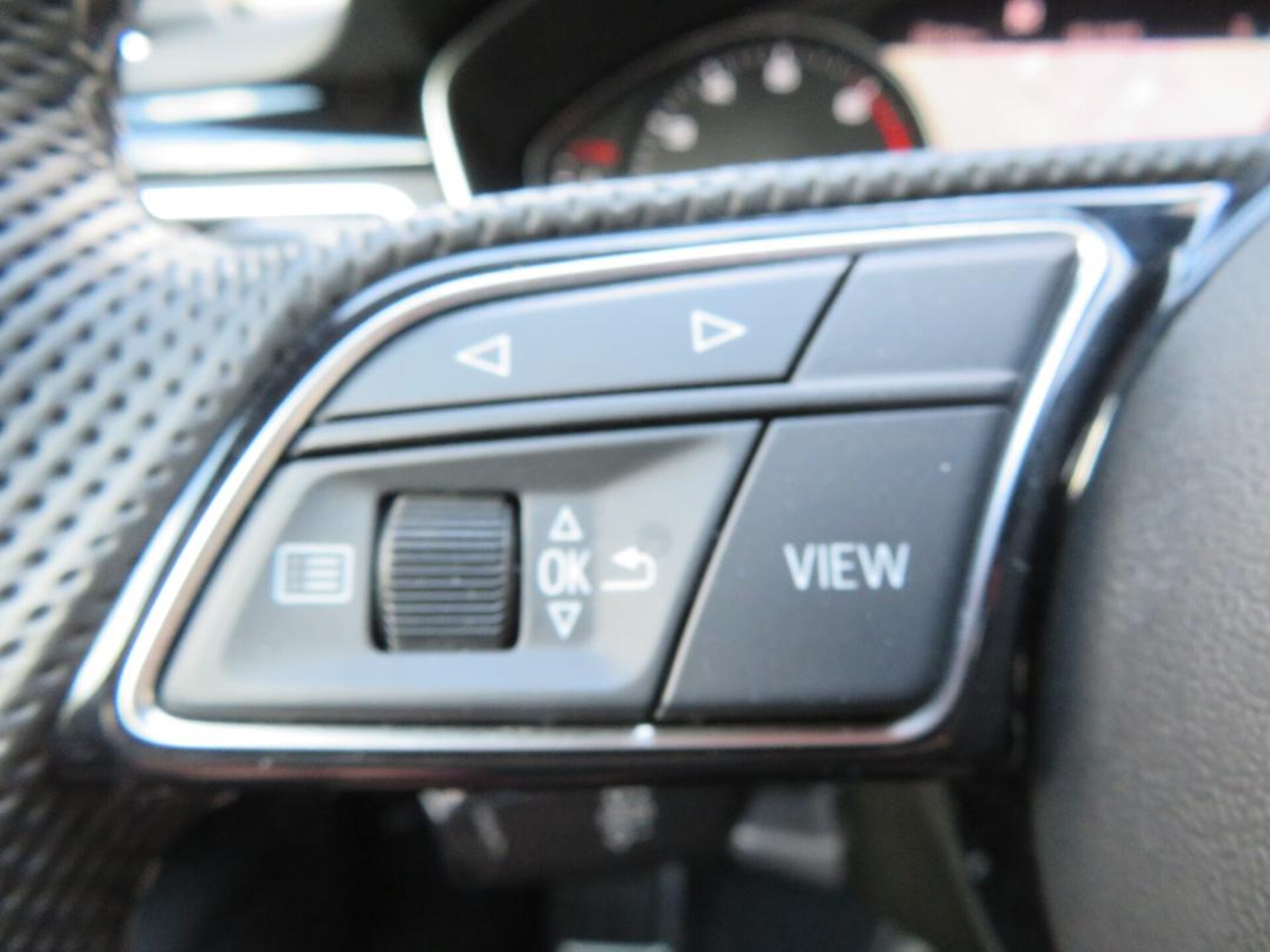 Audi A4 Avant S line