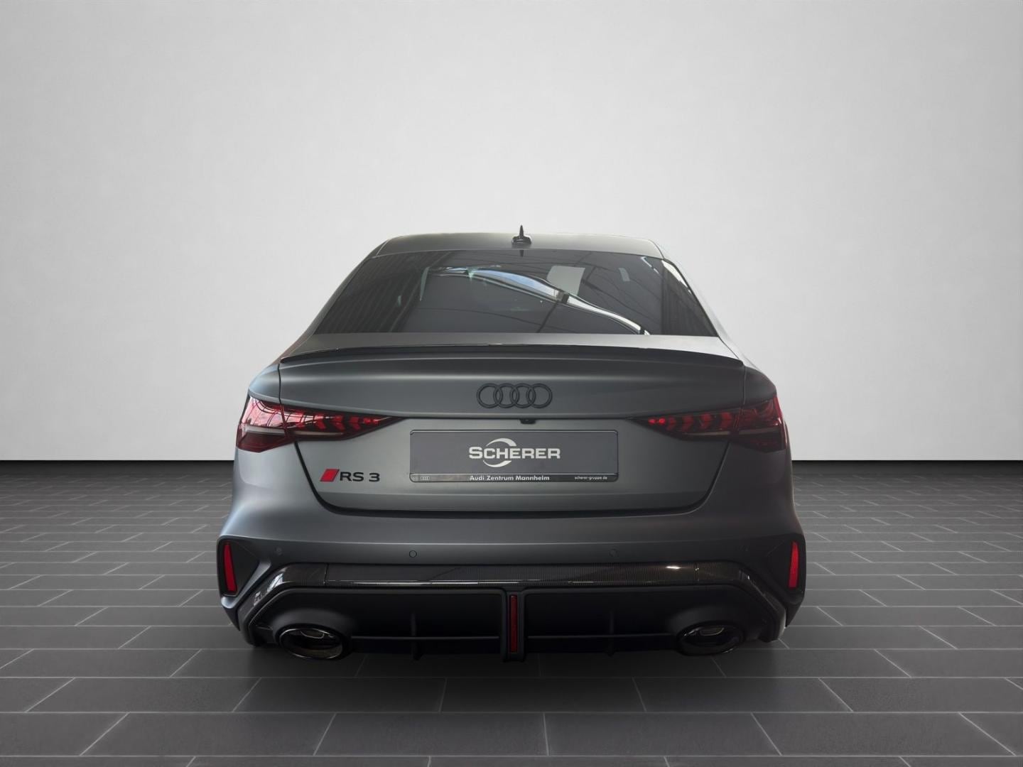 Bild über Audi RS 3 Limousine TFSI quattro 294 kW S tronic - für weitere Informationen kontaktieren Sie den Audi Partner