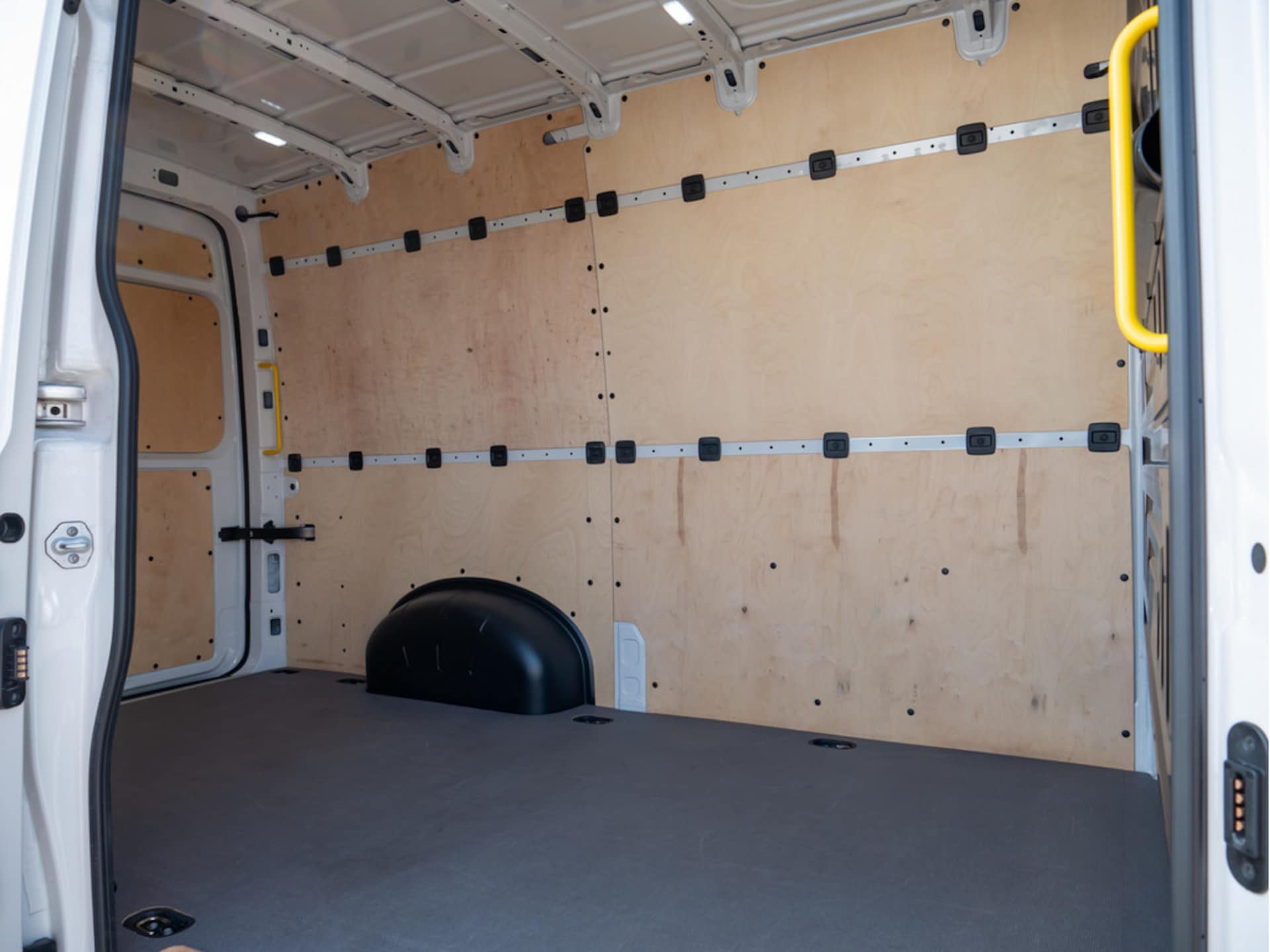 Volkswagen Crafter Kasten mittlerer Radstand