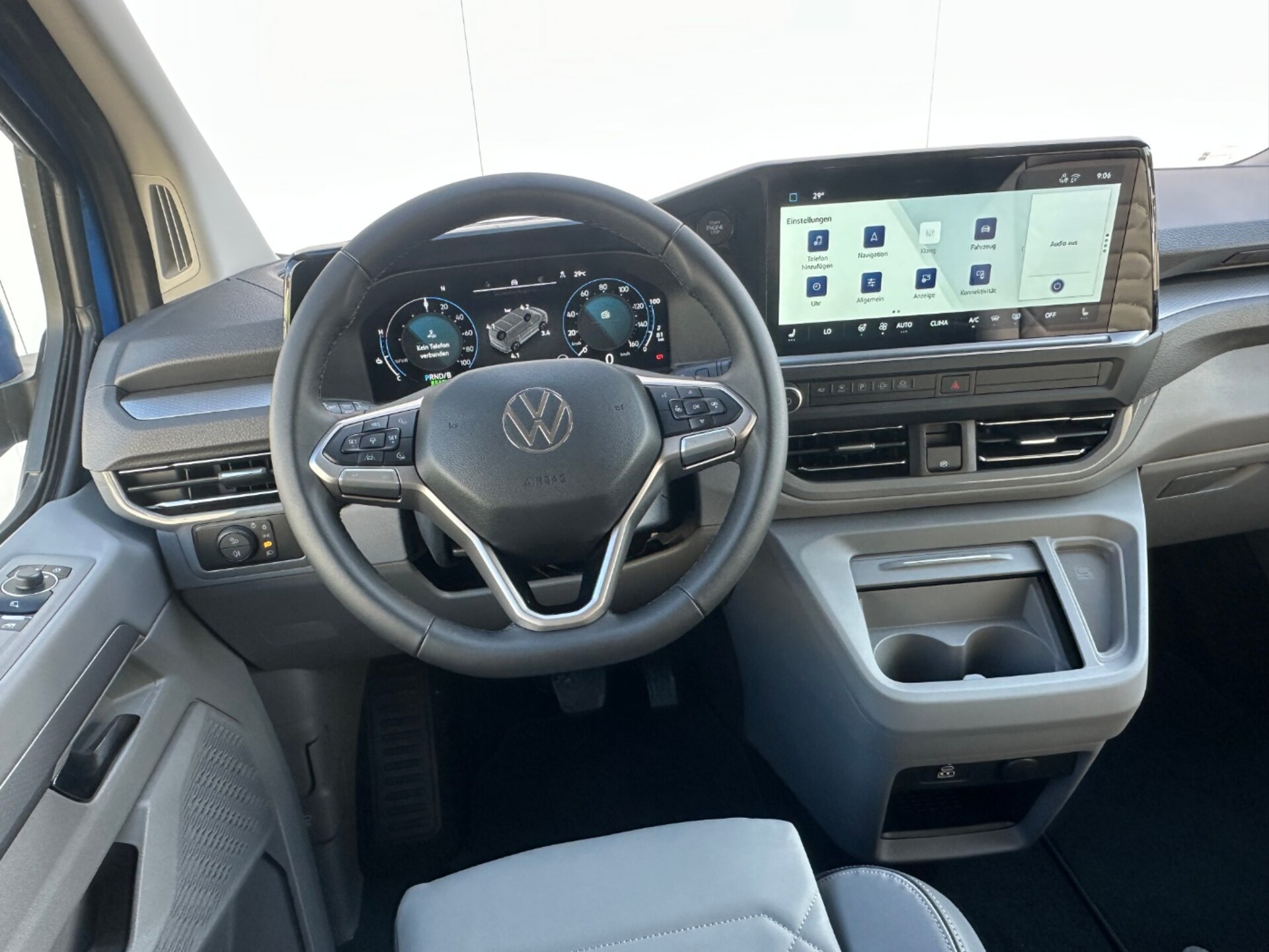 Volkswagen e-Caravelle Style