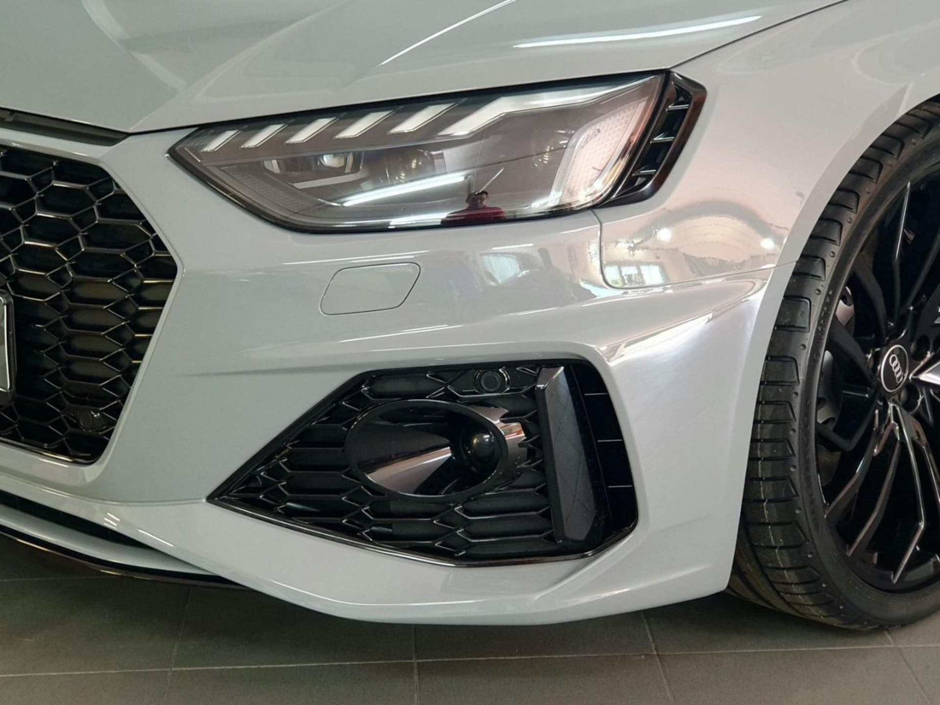 Audi RS 4 Avant