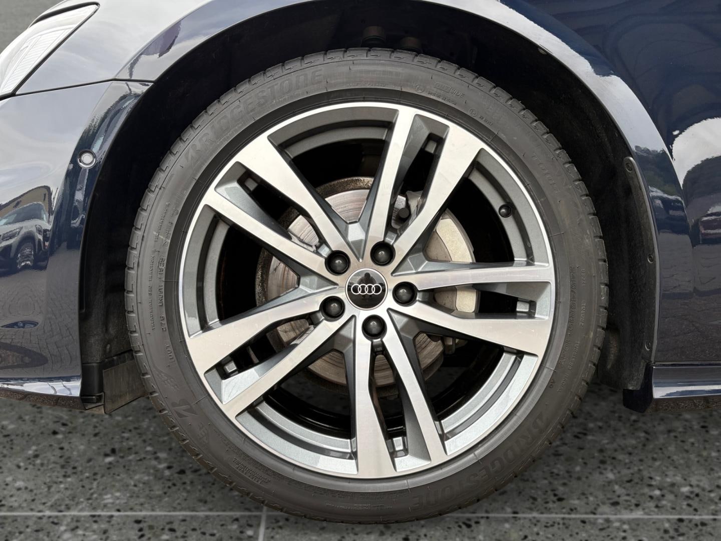 Bild über Audi A6 Avant S line 40 TDI S tronic - für weitere Informationen kontaktieren Sie den Audi Partner