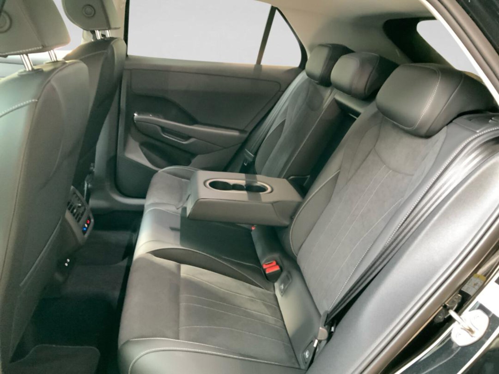 Volkswagen T-Roc – Bild 13