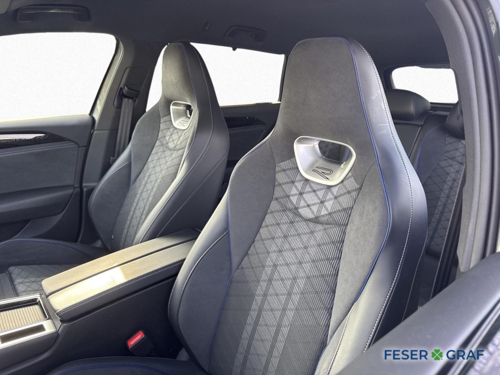 Volkswagen Passat – Bild 10