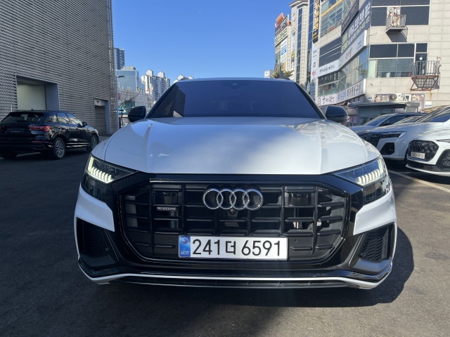 Audi Q8 55 TFSI quattro Premium 250 340 kW hp tiptronic 2
