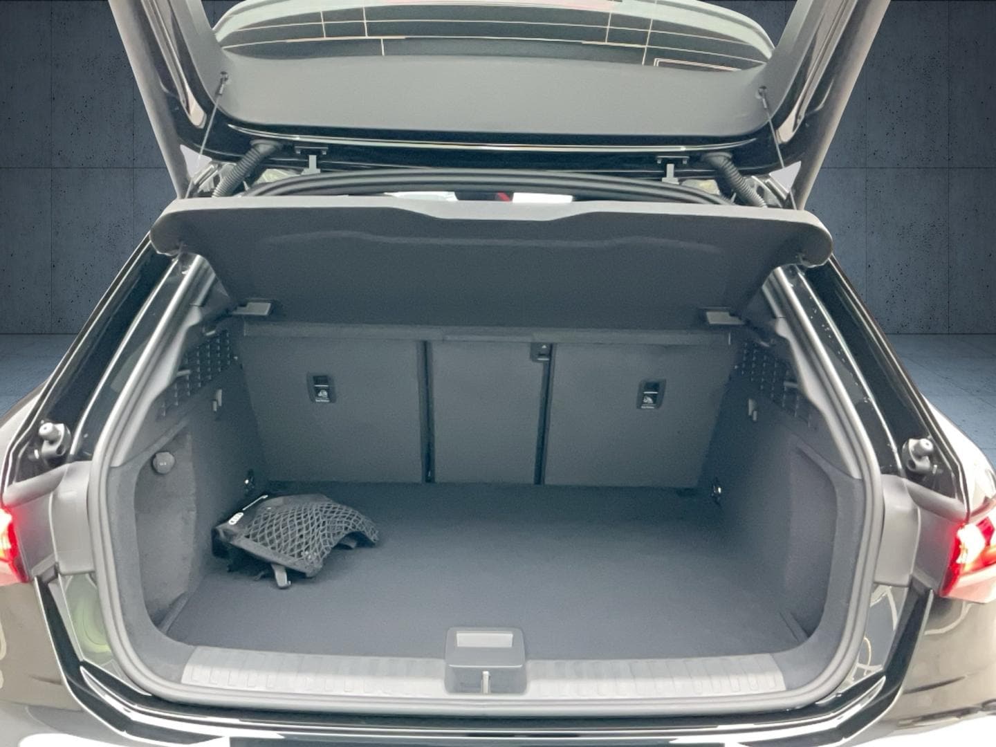 Bild über Audi RS 3 Sportback TFSI quattro 294 kW S tronic - für weitere Informationen kontaktieren Sie den Audi Partner
