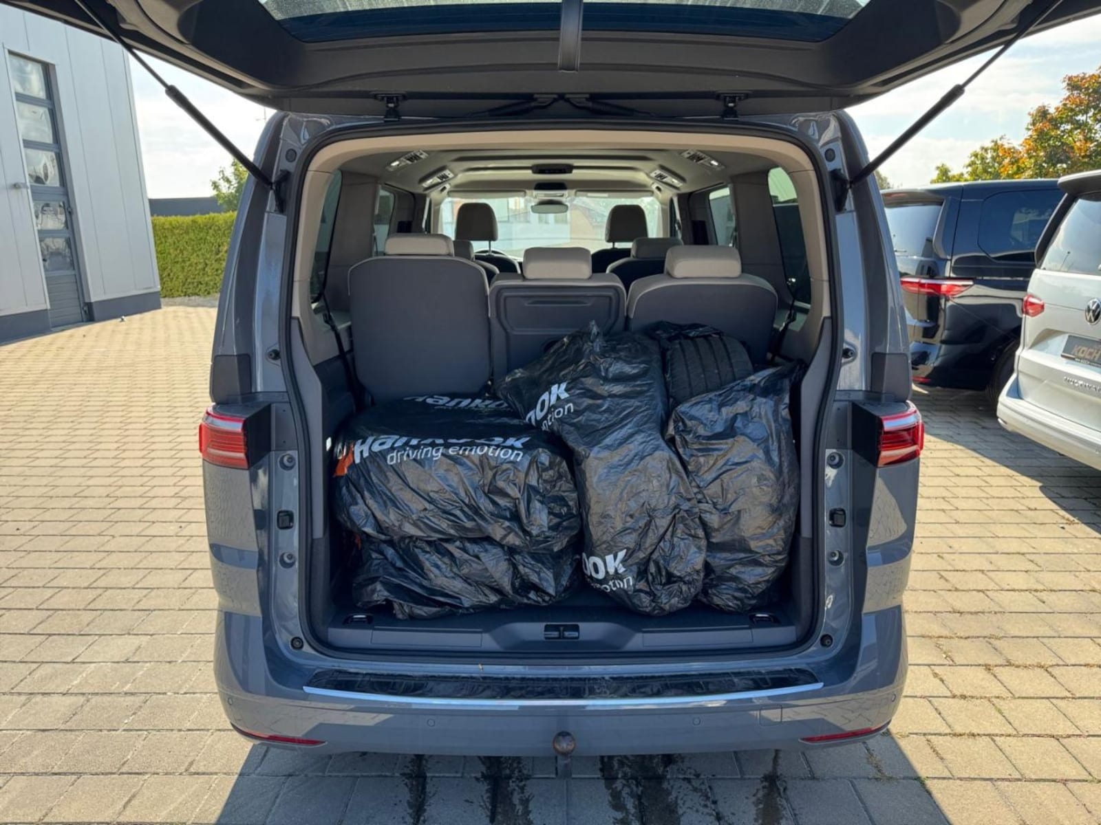 Volkswagen Multivan Langversion – Bild 11