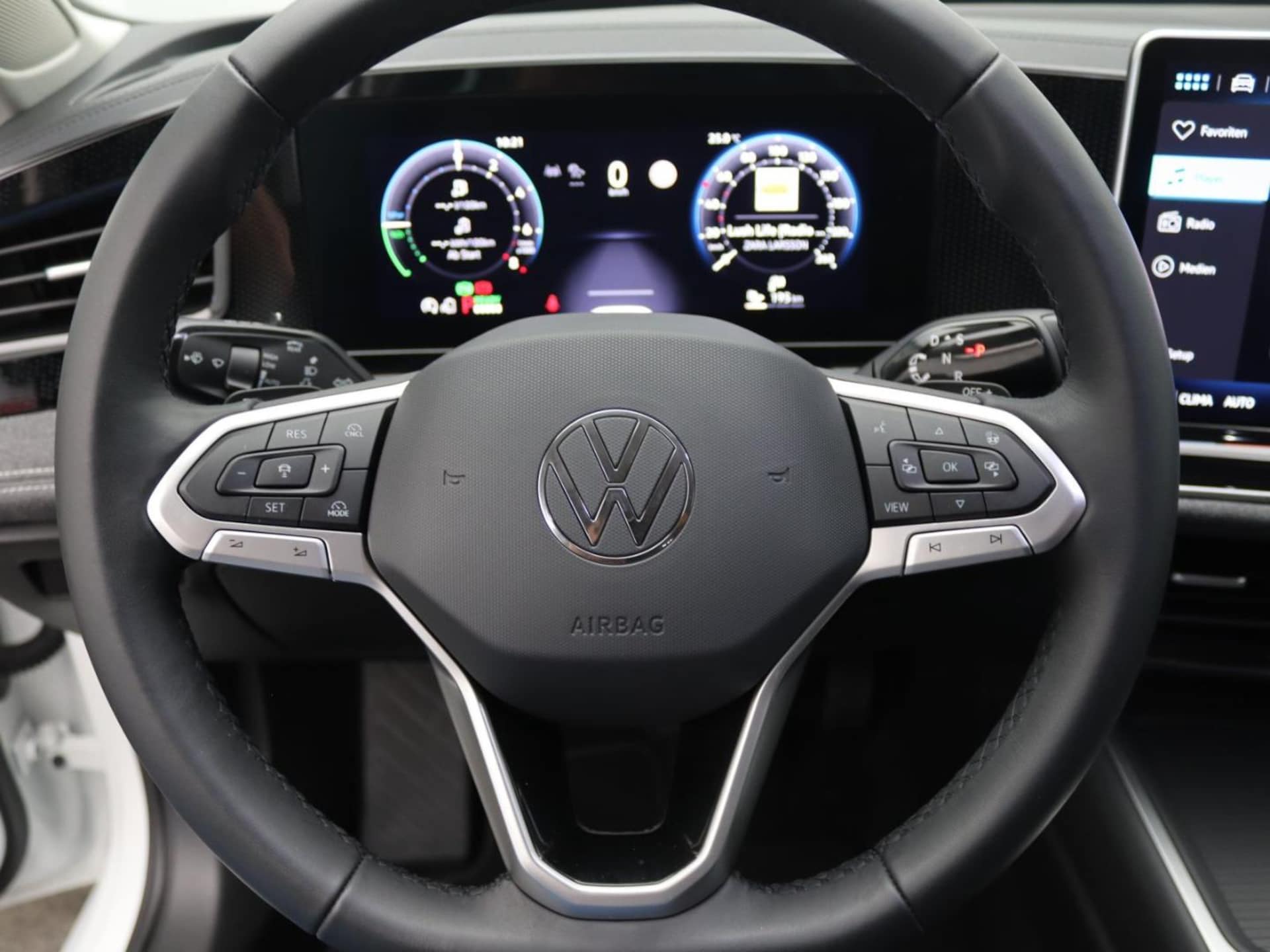 Volkswagen Passat Basis-Modell