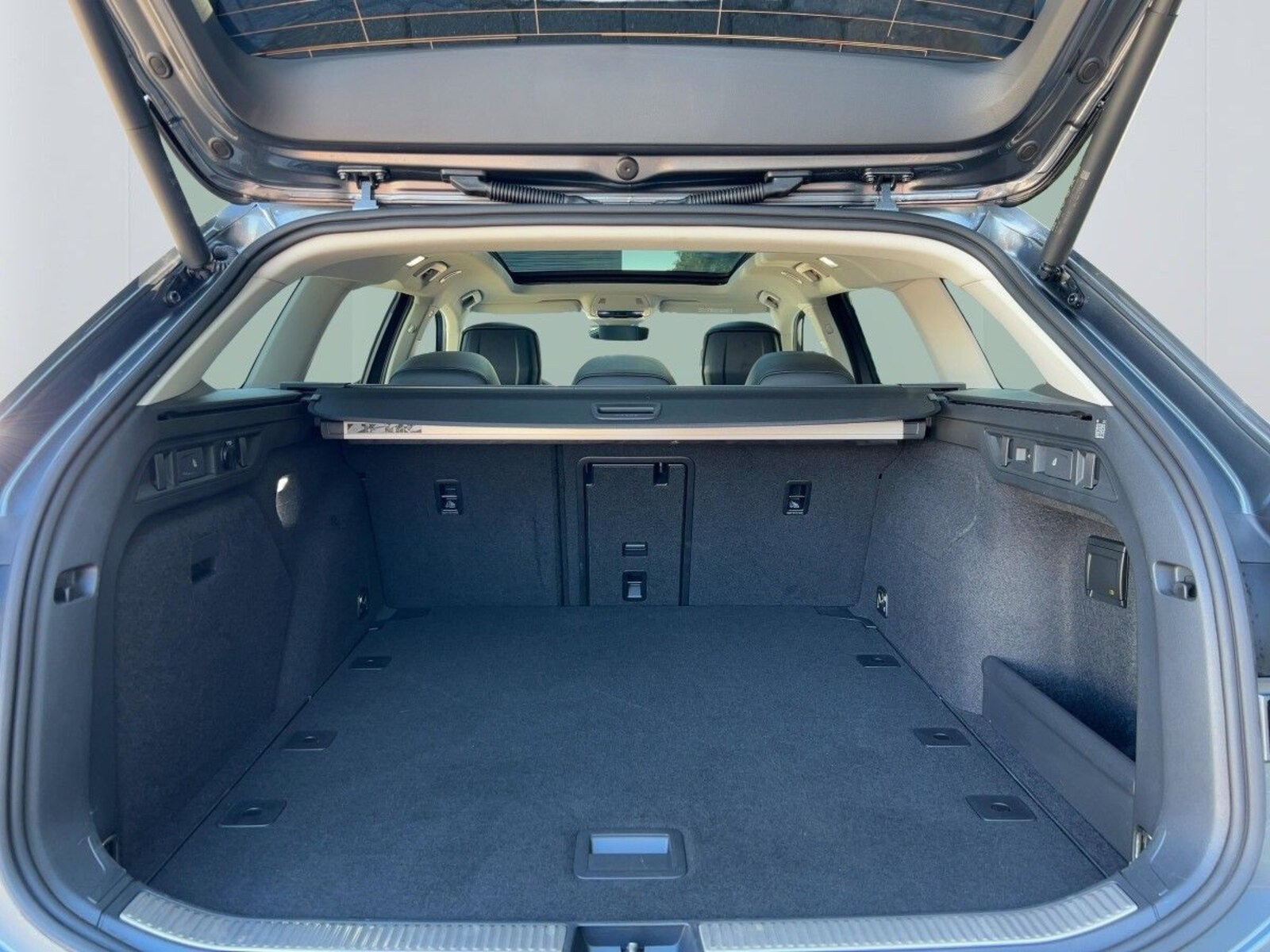Volkswagen Passat – Bild 7