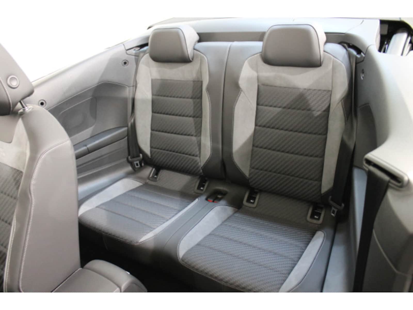 Volkswagen T-Roc Cabriolet – Bild 14