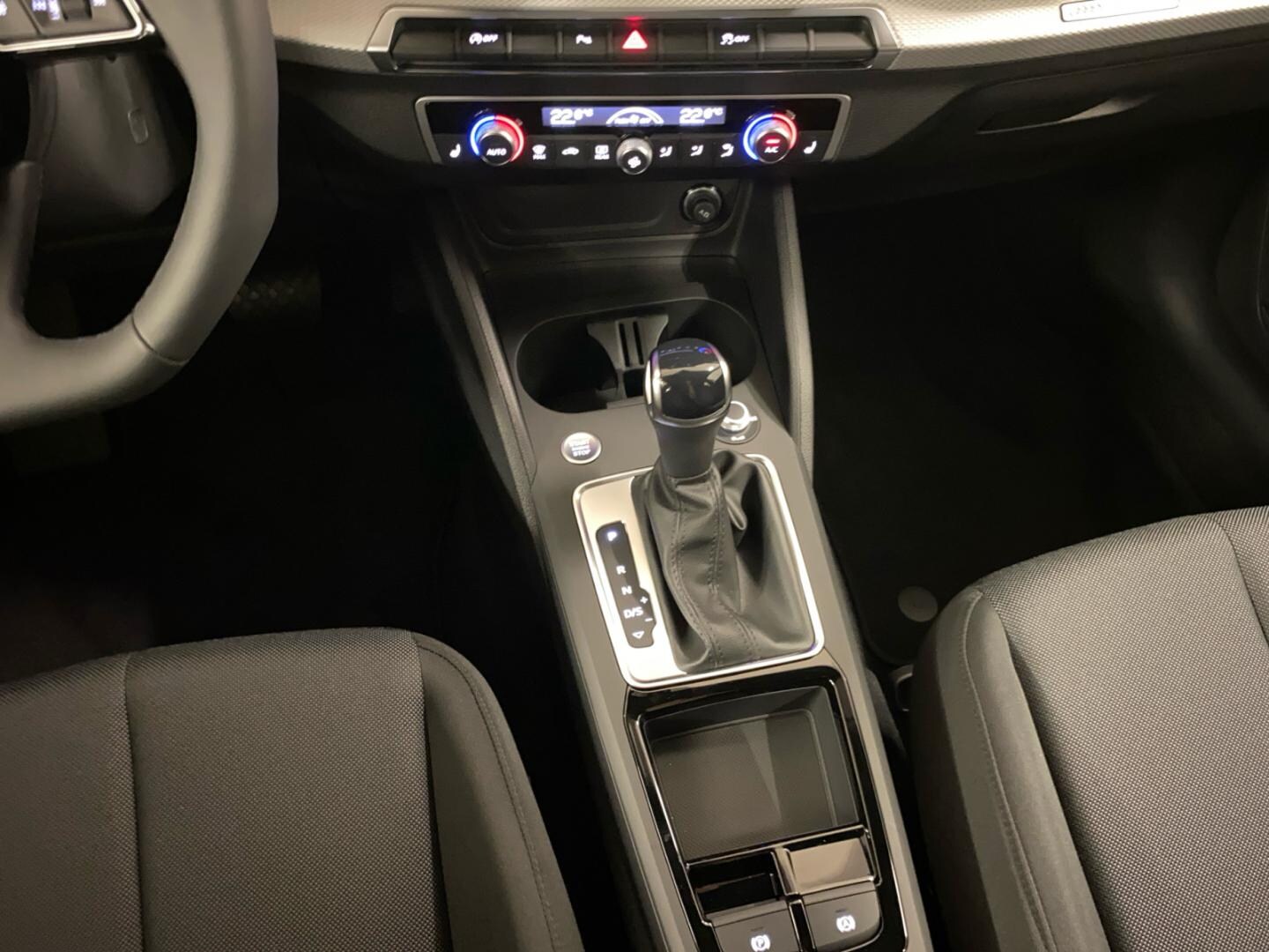Bild über Audi Q2 advanced 35 TFSI 110(150) kW(PS) S tronic - für weitere Informationen kontaktieren Sie den Audi Partner