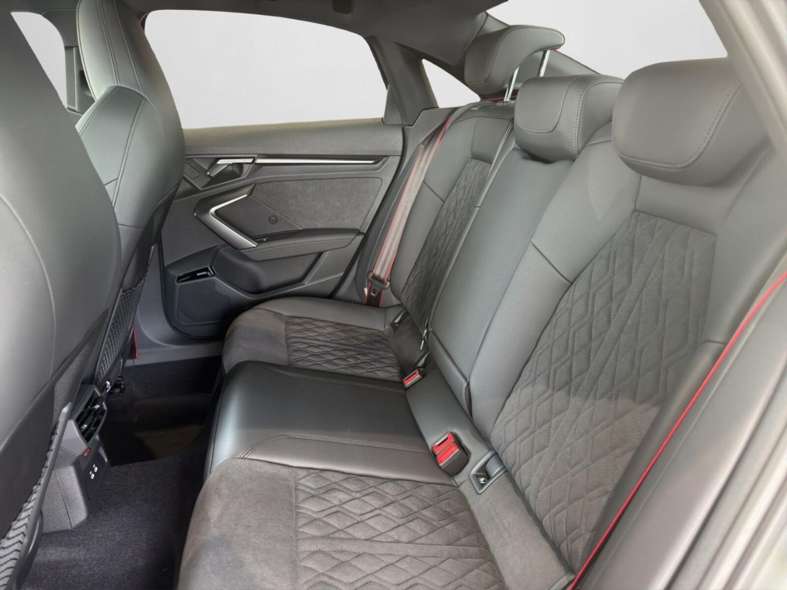 Audi RS 3 Limousine – Bild 14