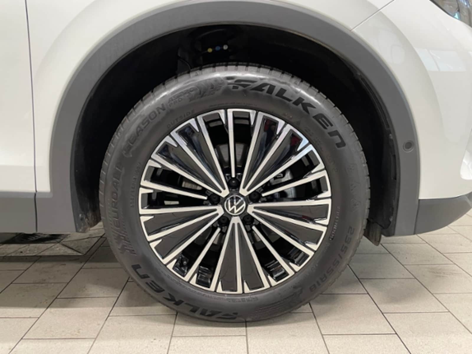 Volkswagen Tiguan – Bild 11
