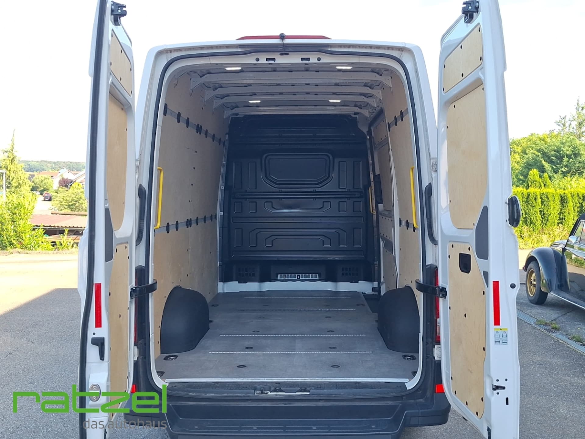 Volkswagen Crafter Kasten mittlerer Radstand