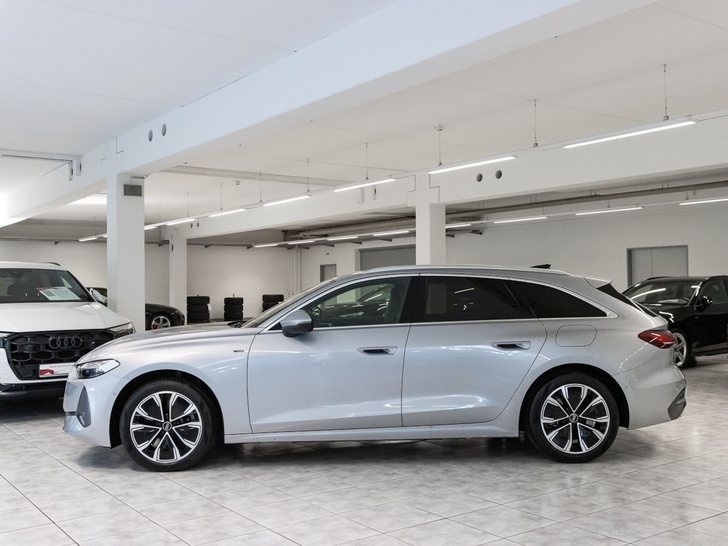 Bild über Audi A5 Avant e-hybrid e-hybrid quattro 220 kW S tronic - für weitere Informationen kontaktieren Sie den Audi Partner