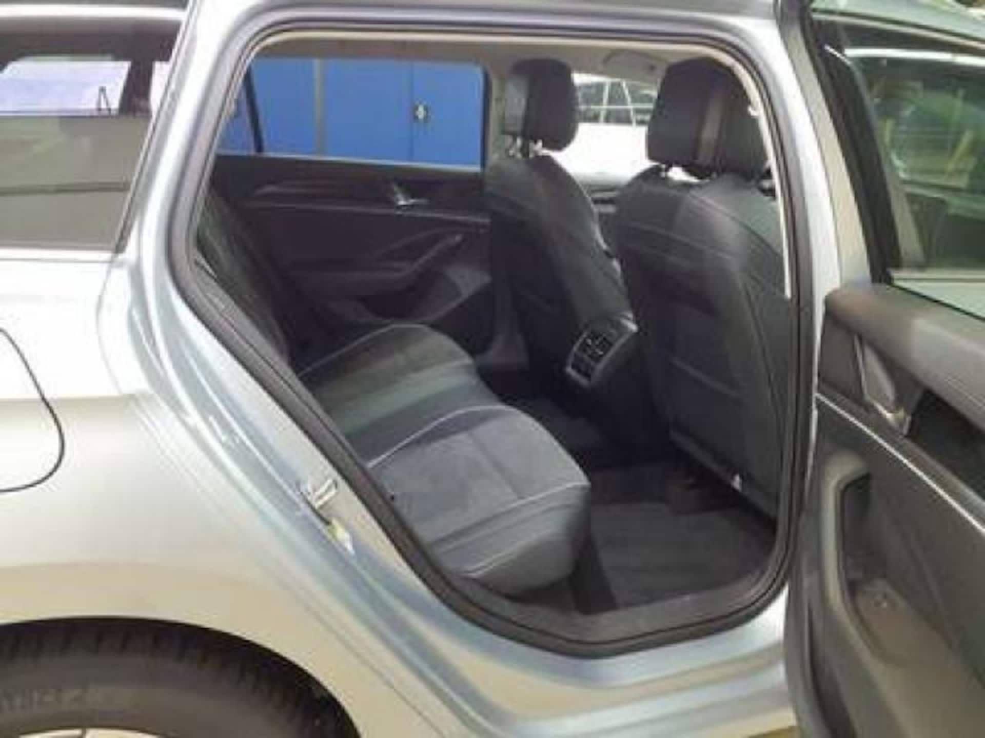Volkswagen Passat Business