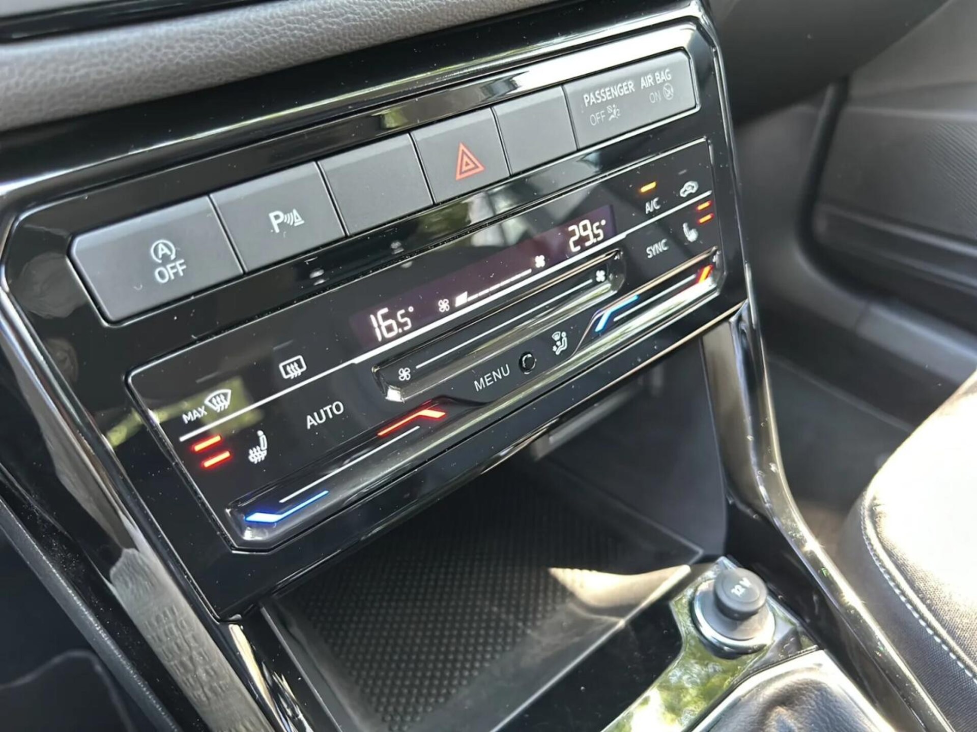 Volkswagen T-Cross Life Plus
