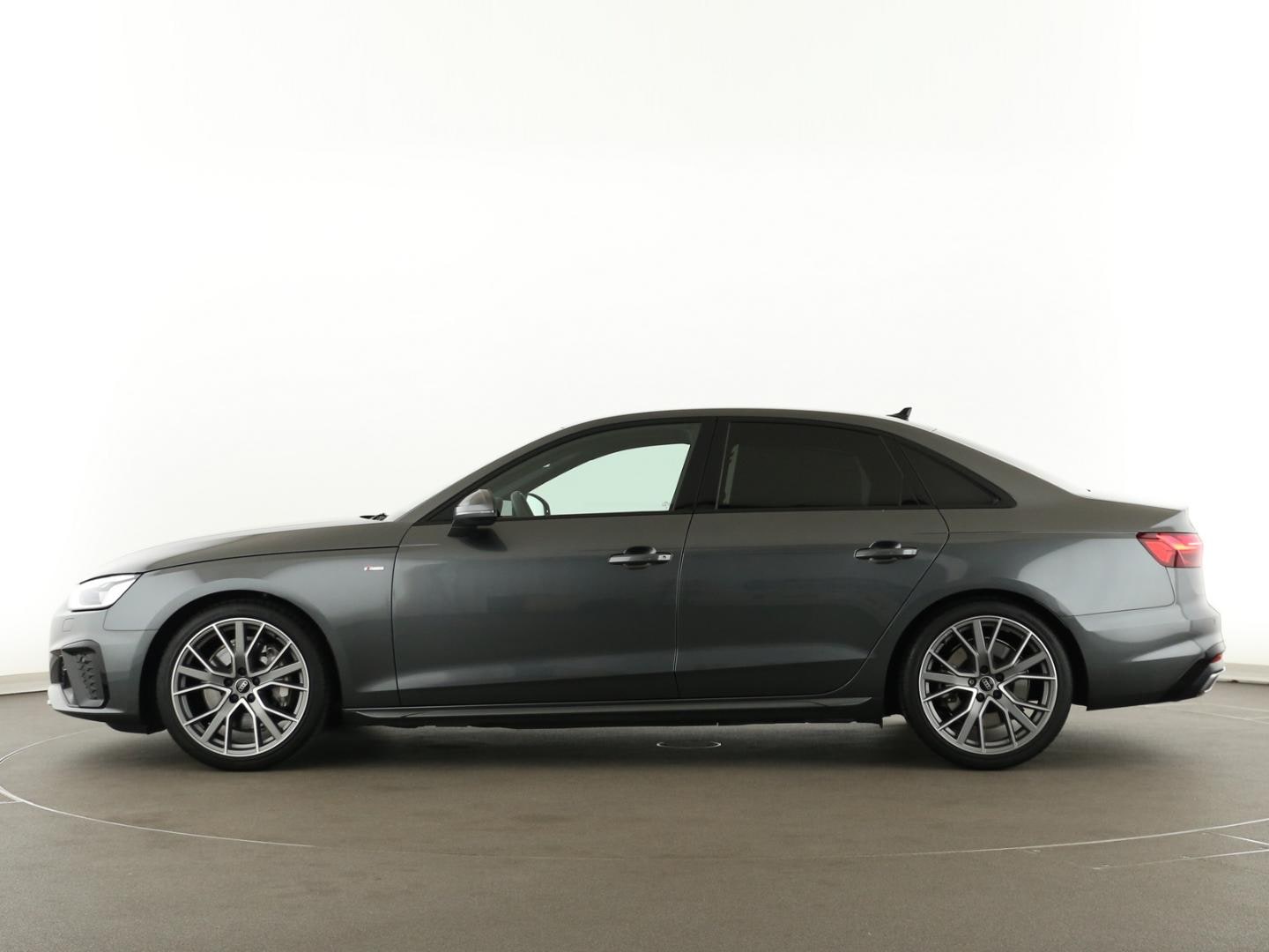 Bild über Audi A4 Limousine S line 45 TFSI quattro S tronic - für weitere Informationen kontaktieren Sie den Audi Partner