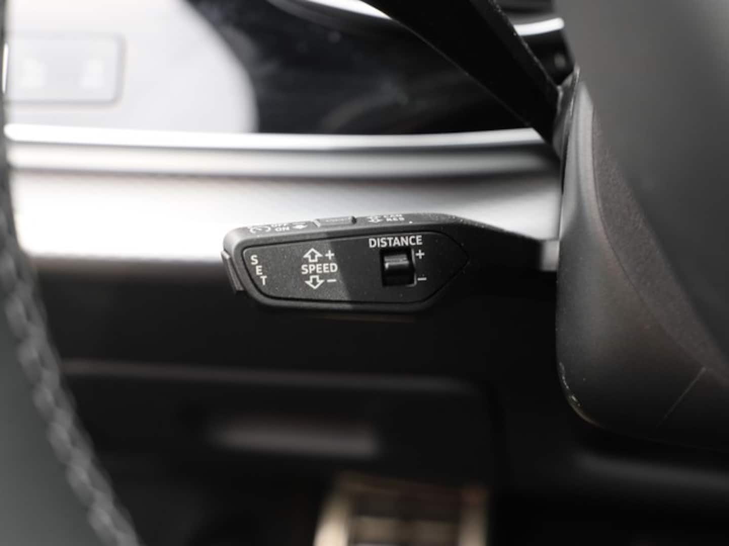 Bild über Audi SQ7 SUV TFSI quattro tiptronic - für weitere Informationen kontaktieren Sie den Audi Partner