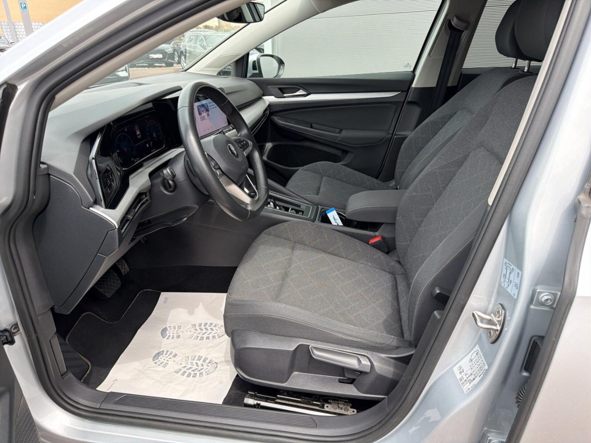 Volkswagen Golf Variant Life