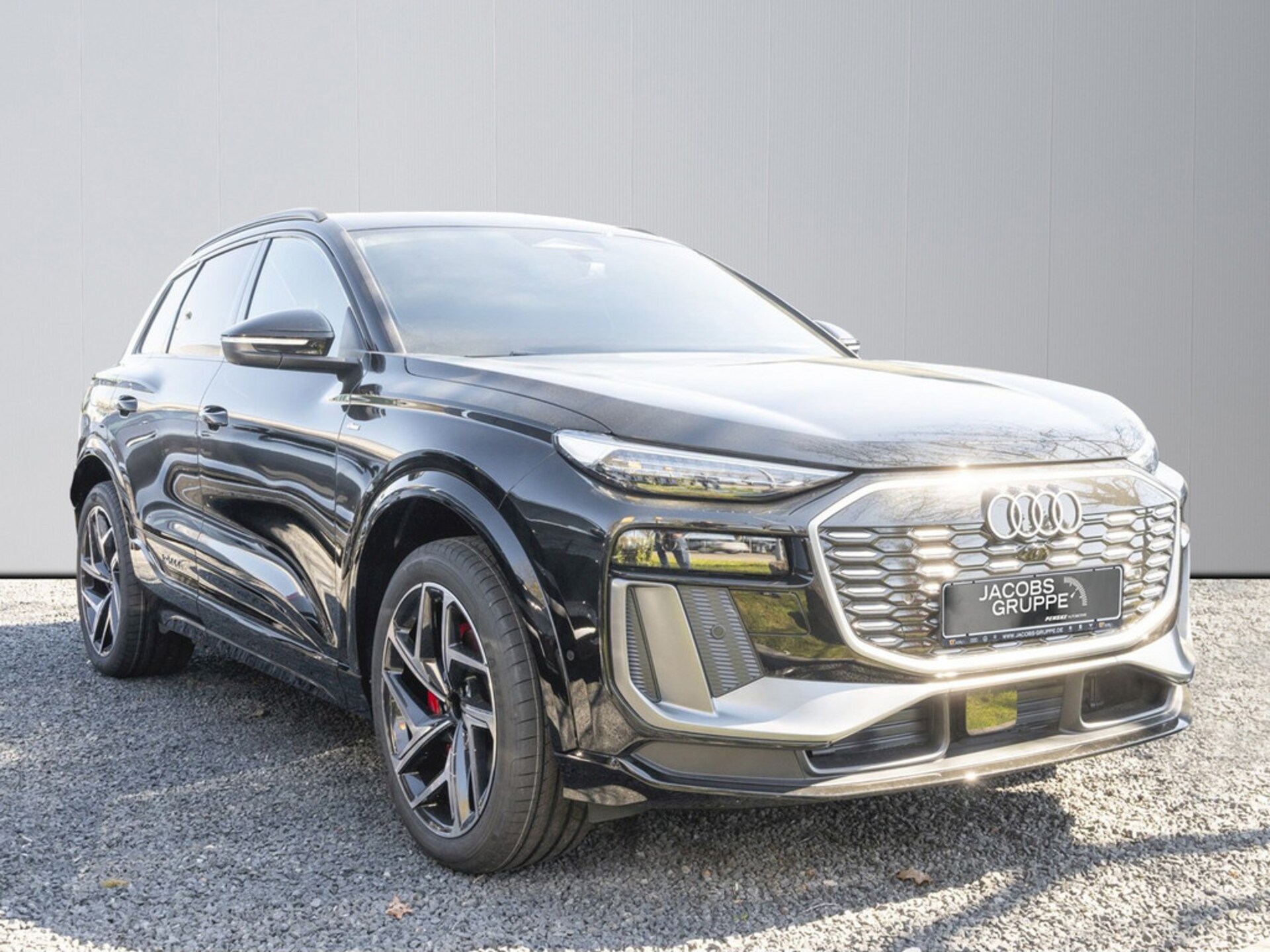 Audi Q6 SUV e-tron