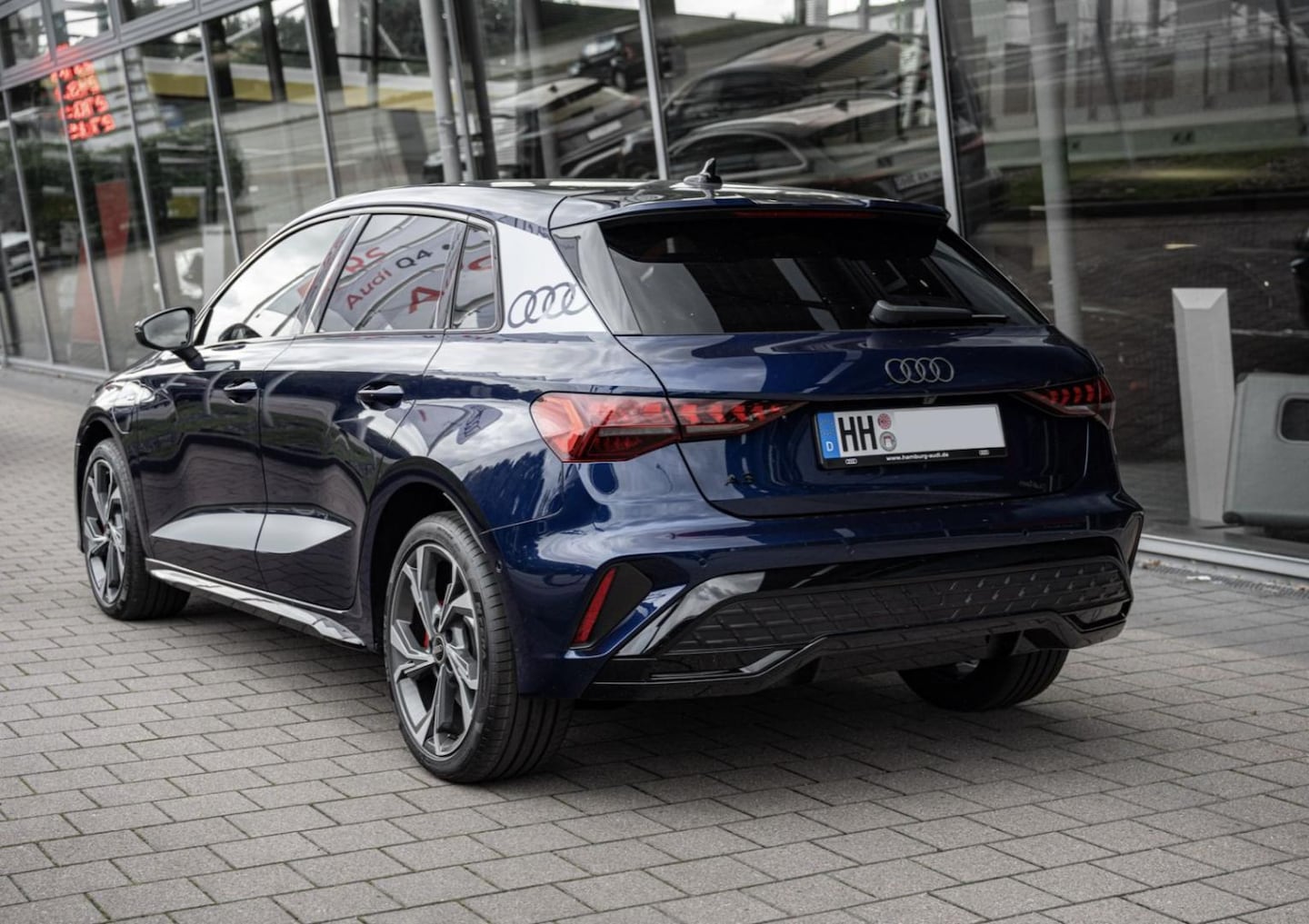 Bild über Audi A3 Sportback TFSI e TFSI e 200 kW S tronic - für weitere Informationen kontaktieren Sie den Audi Partner