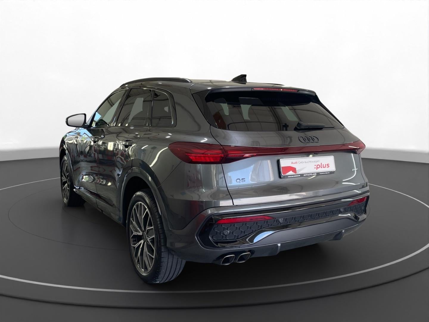 Bild über Audi Q5 SUV TDI quattro 150 kW S tronic - für weitere Informationen kontaktieren Sie den Audi Partner