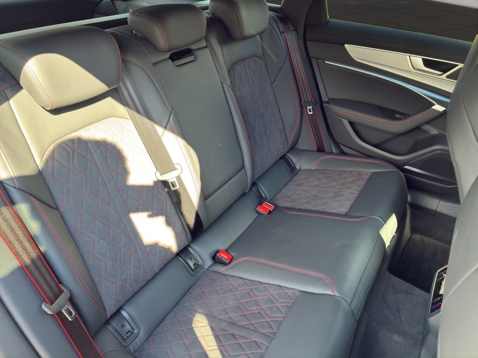 Audi S6 Avant – Bild 10