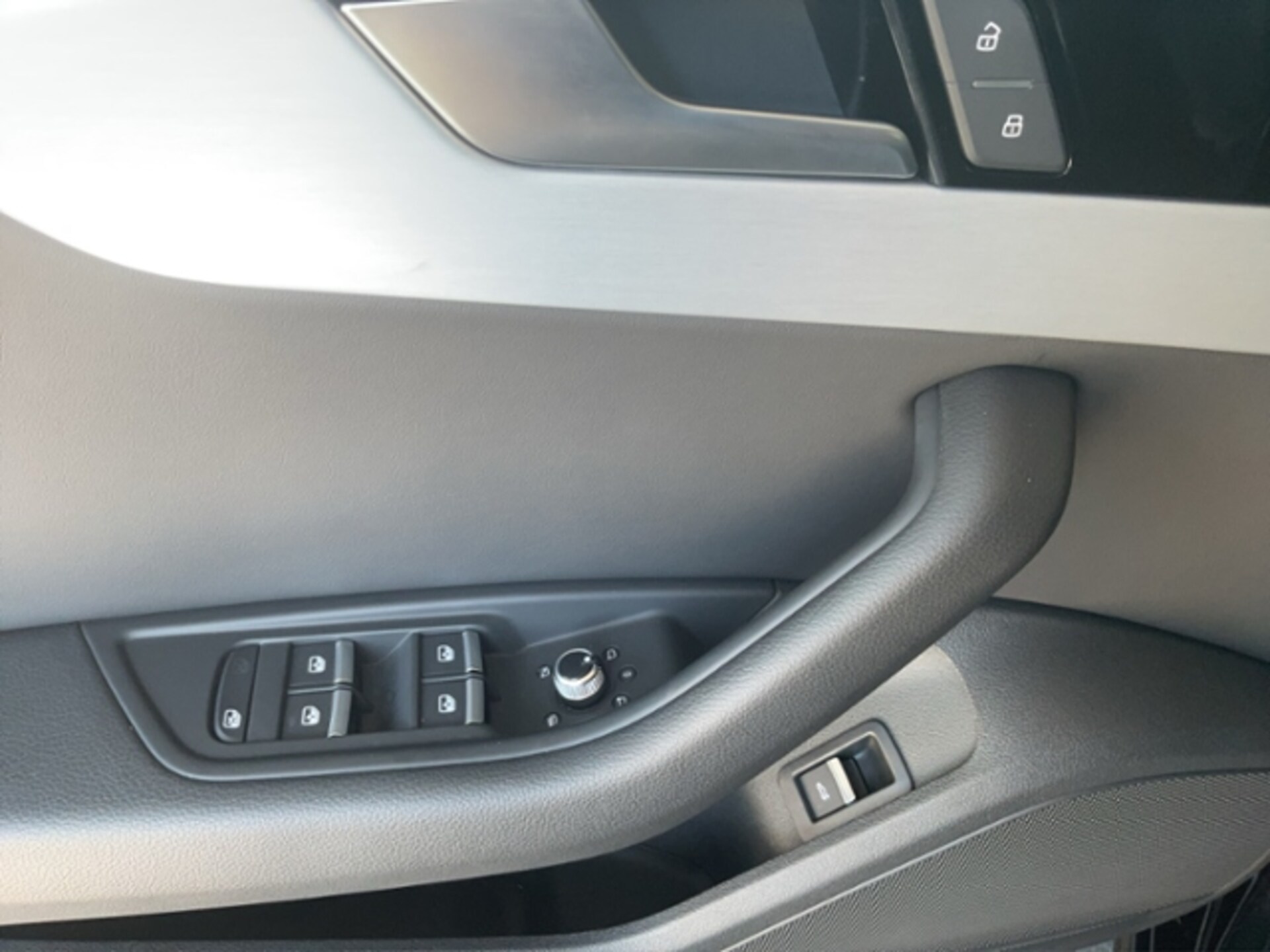 Audi A4 Avant S line