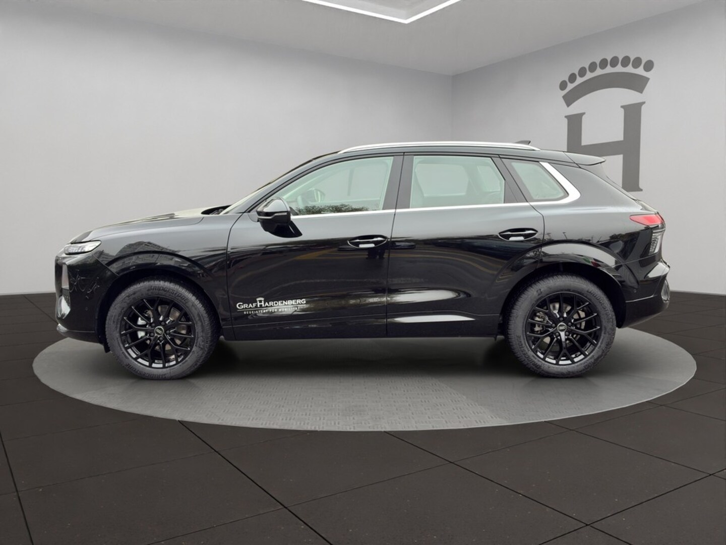 Bild über Audi Q3 SUV TFSI 110 kW S tronic - für weitere Informationen kontaktieren Sie den Audi Partner