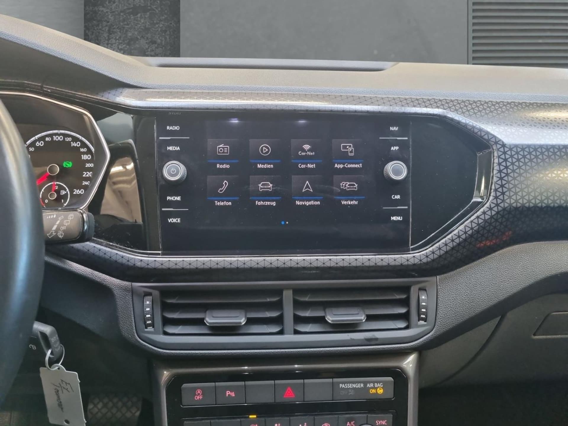 Volkswagen T-Cross Style