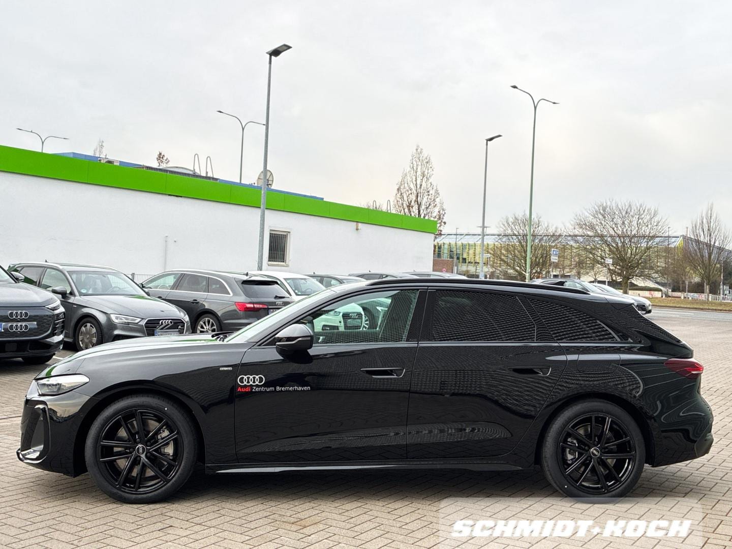 Bild über Audi A5 Avant e-hybrid e-hybrid quattro 220 kW S tronic - für weitere Informationen kontaktieren Sie den Audi Partner