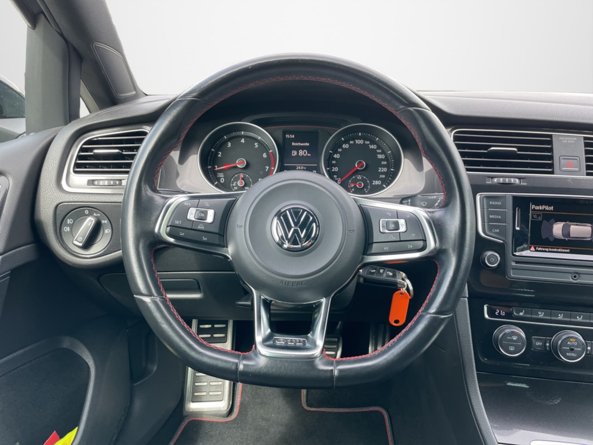 Volkswagen Golf GTI