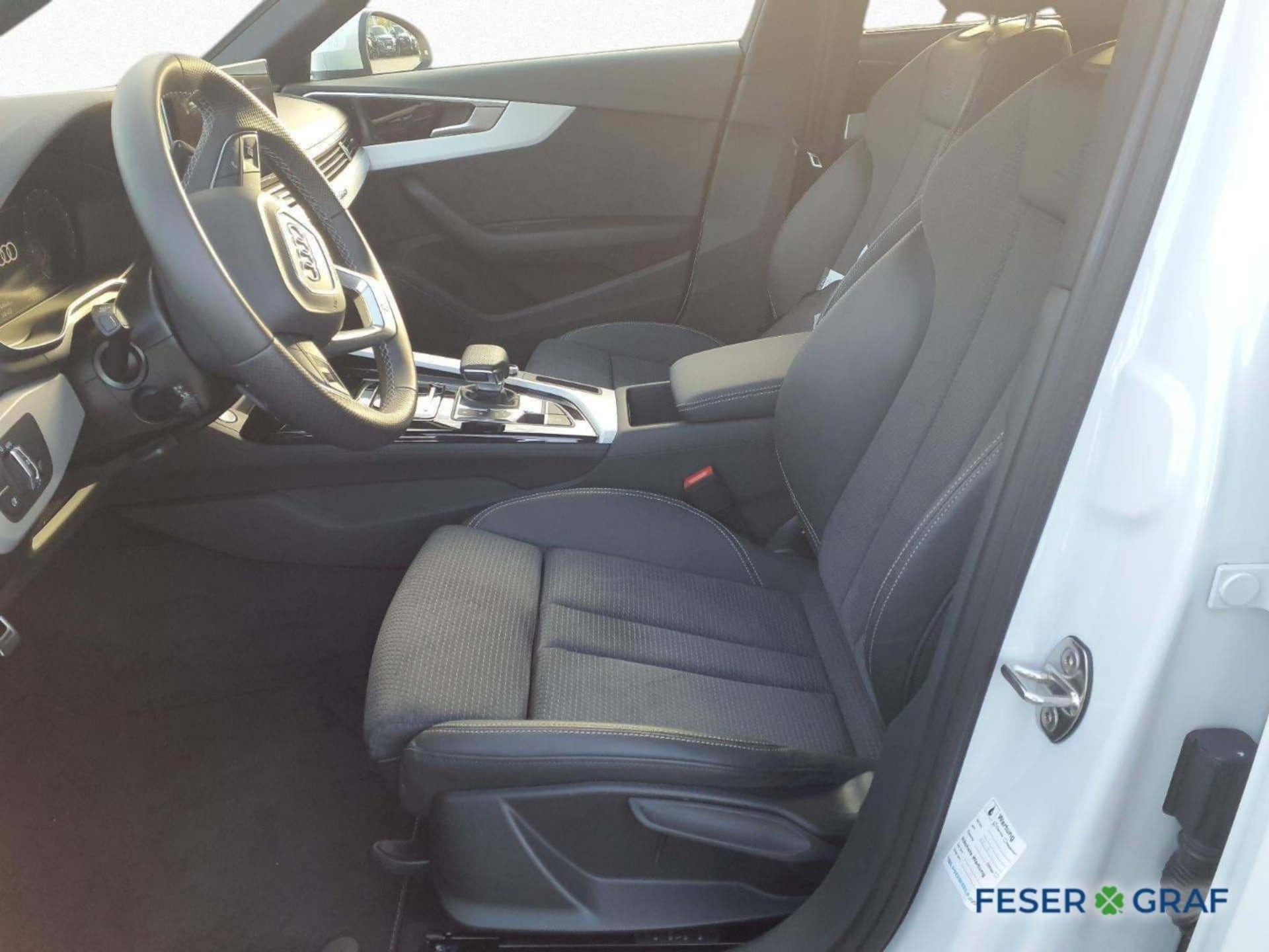 Audi A4 Avant S line