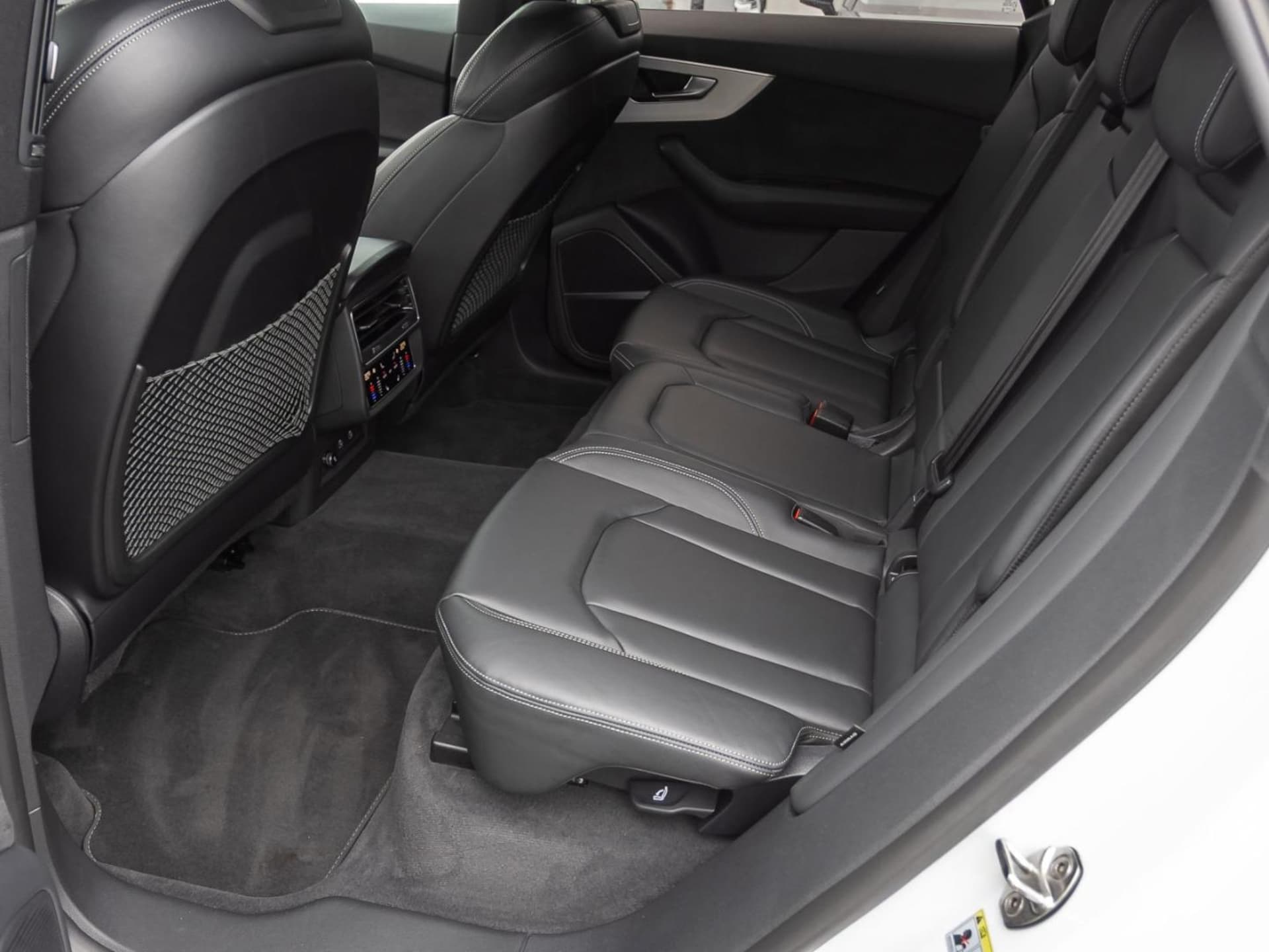 Audi SQ8 SUV