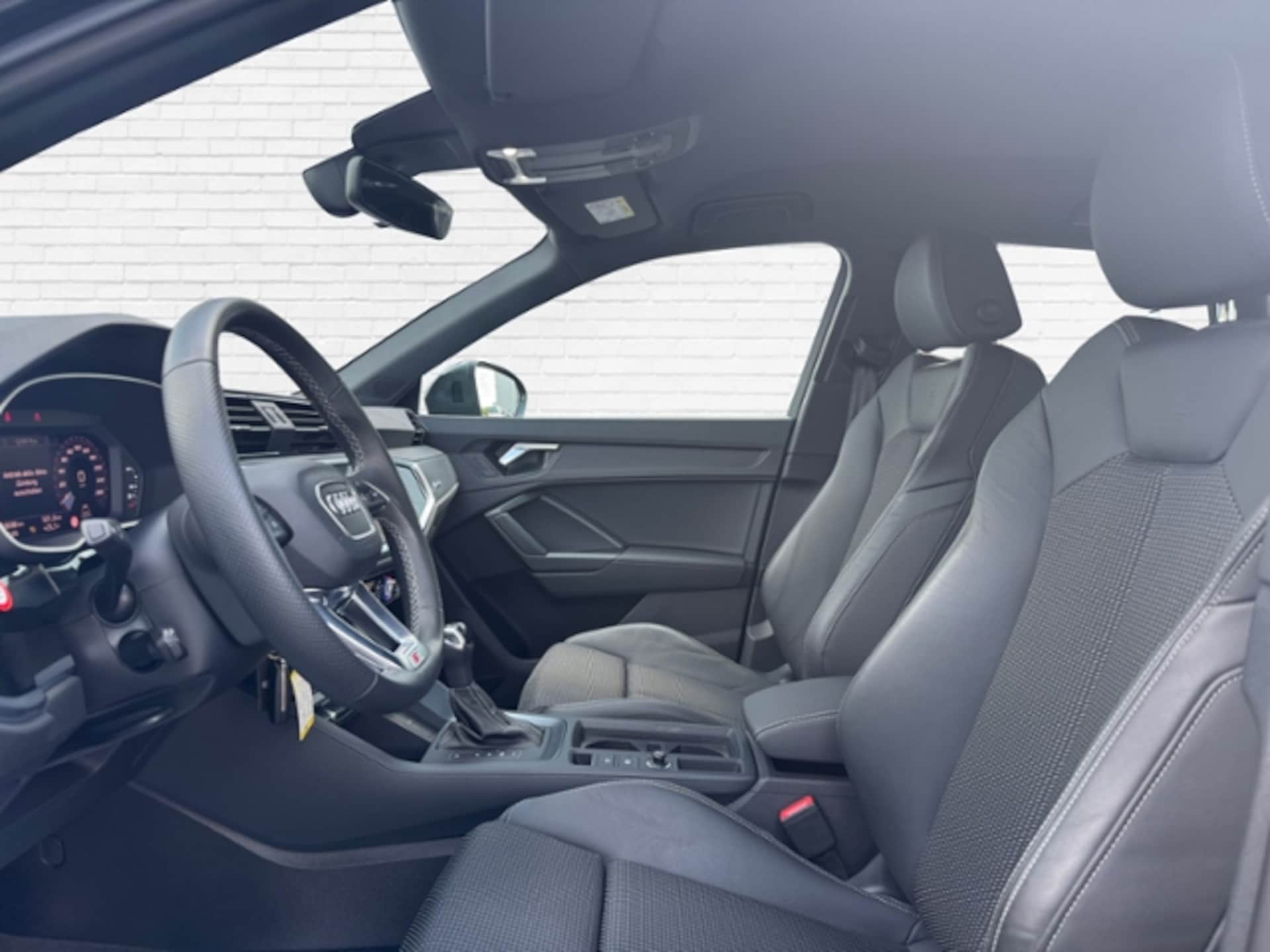 Audi Q3 SUV S line