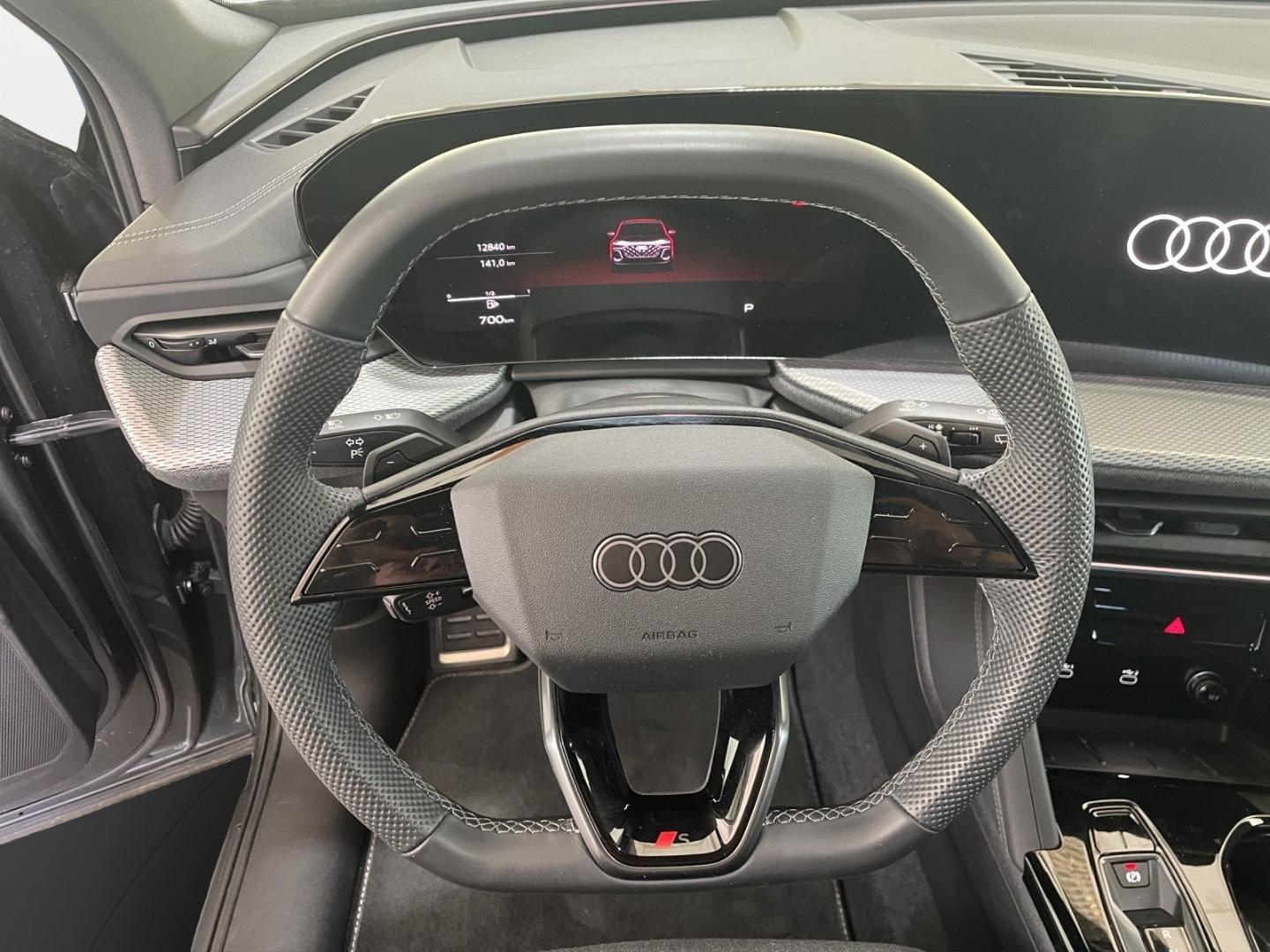 Bild über Audi Q5 SUV TDI quattro 150 kW S tronic - für weitere Informationen kontaktieren Sie den Audi Partner