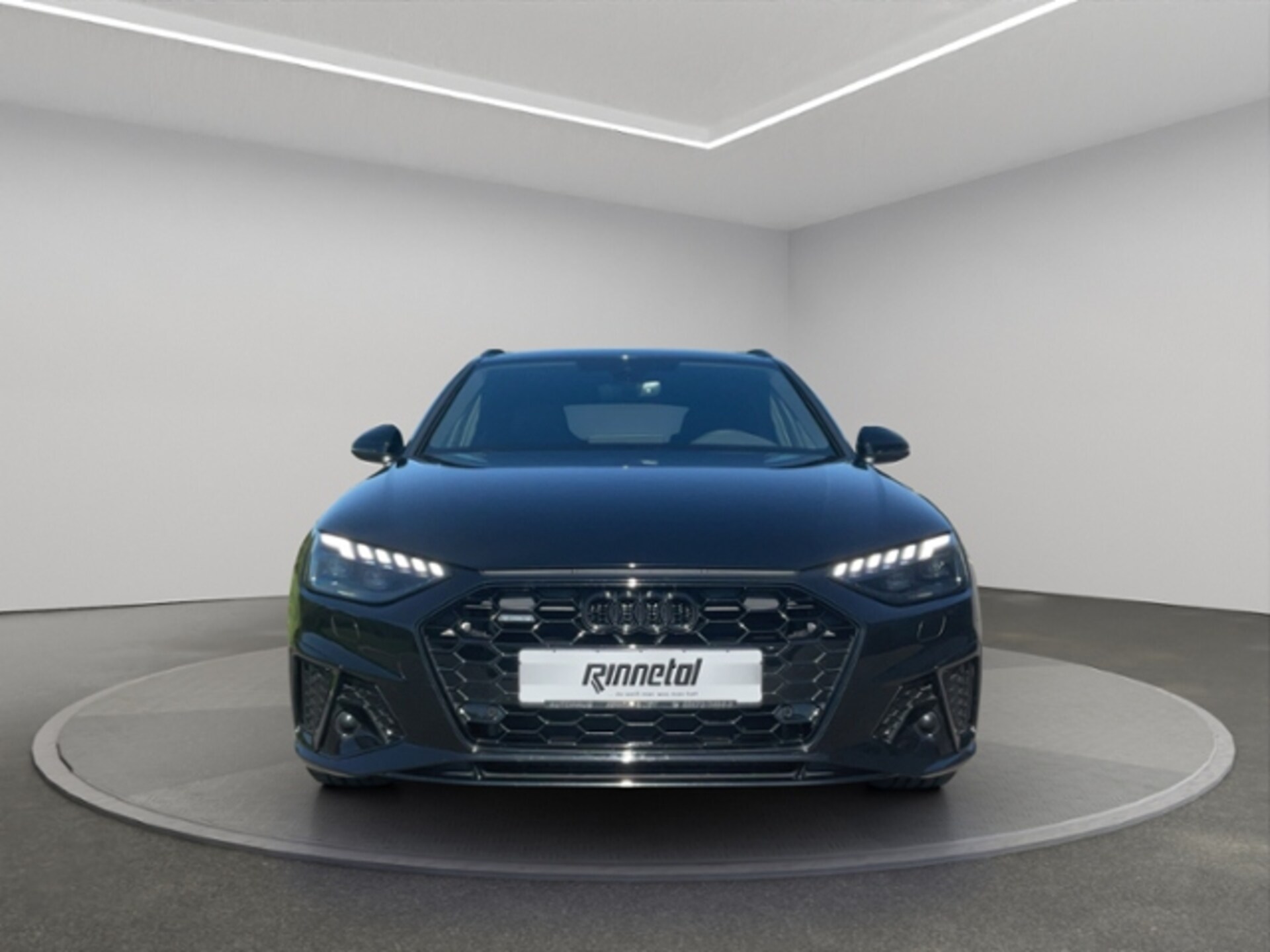 Audi A4 Avant S line