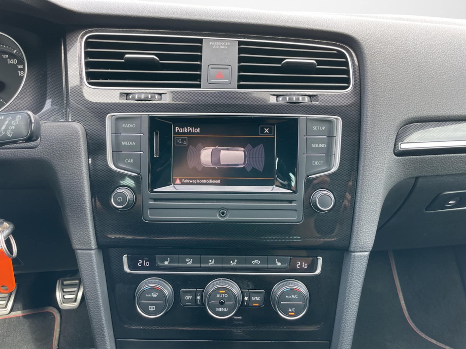 Volkswagen Golf GTI